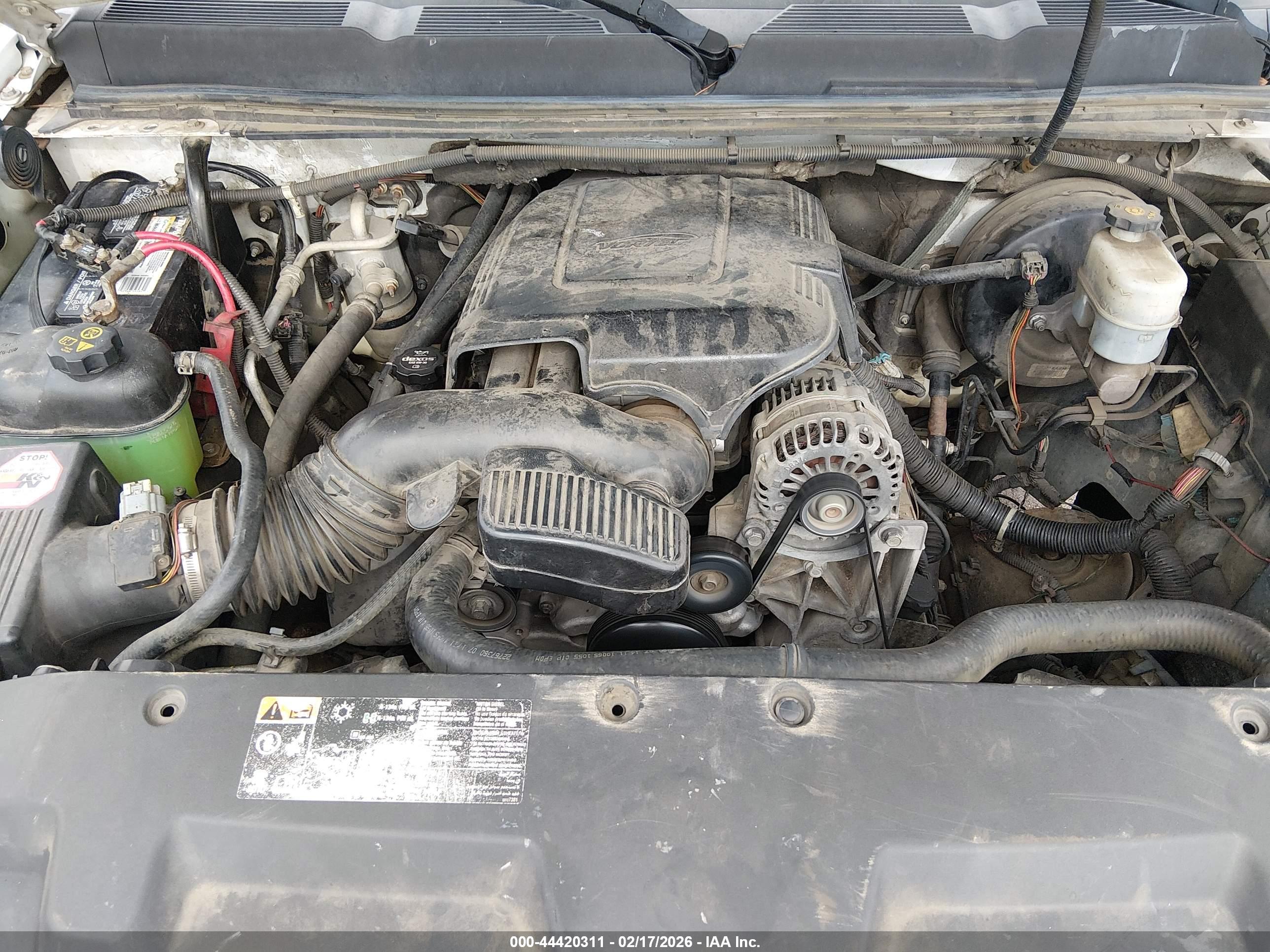 CHEVROLET SILVERADO image 10