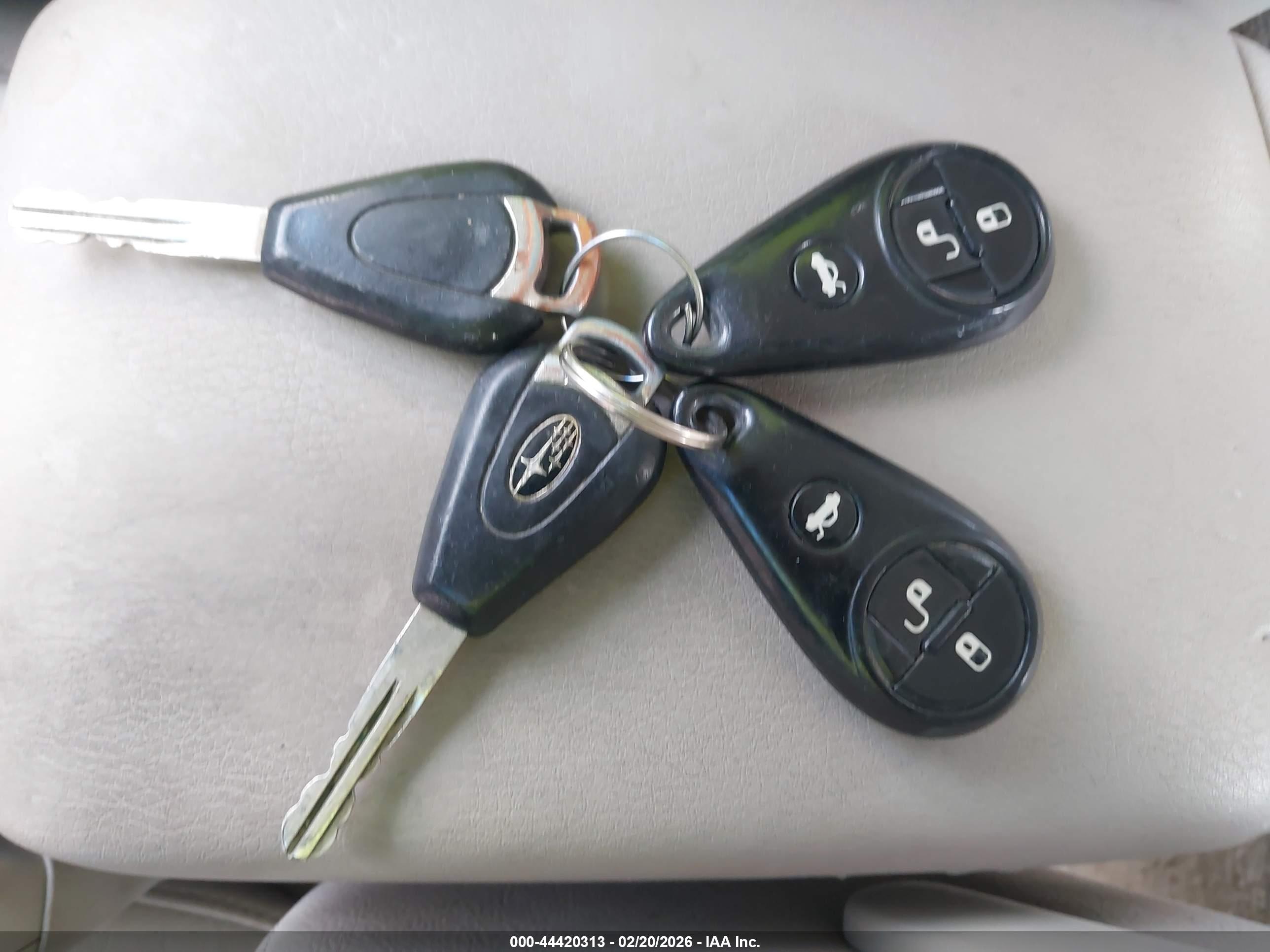 SUBARU OUTBACK image 11