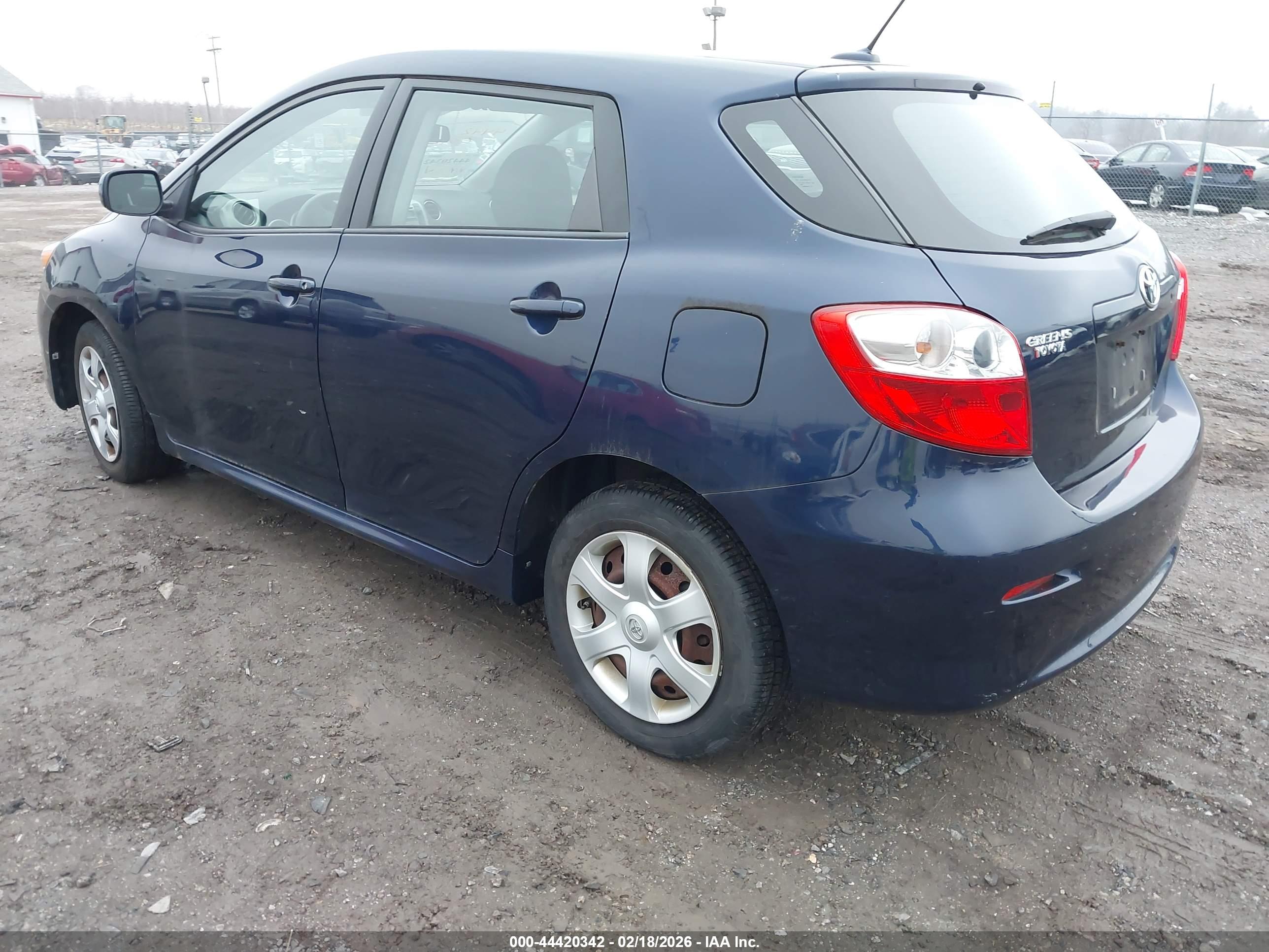 TOYOTA MATRIX image 3