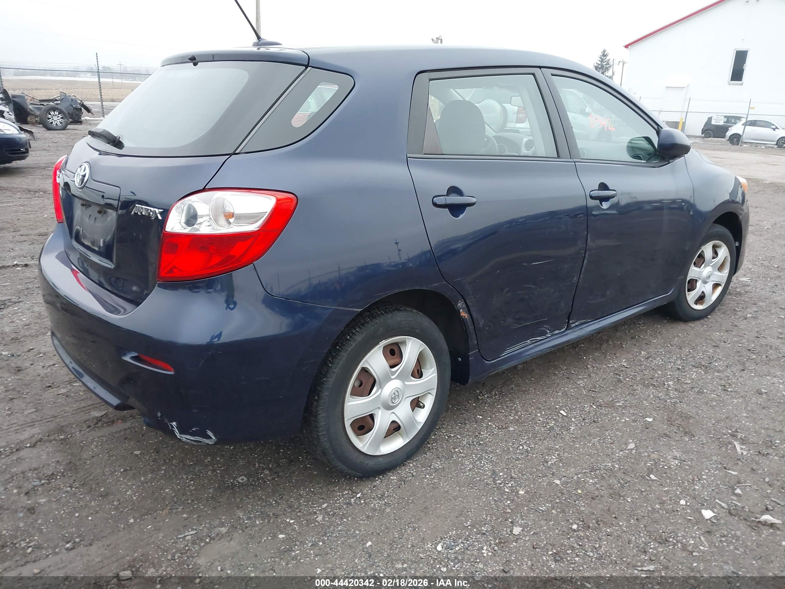 TOYOTA MATRIX image 4