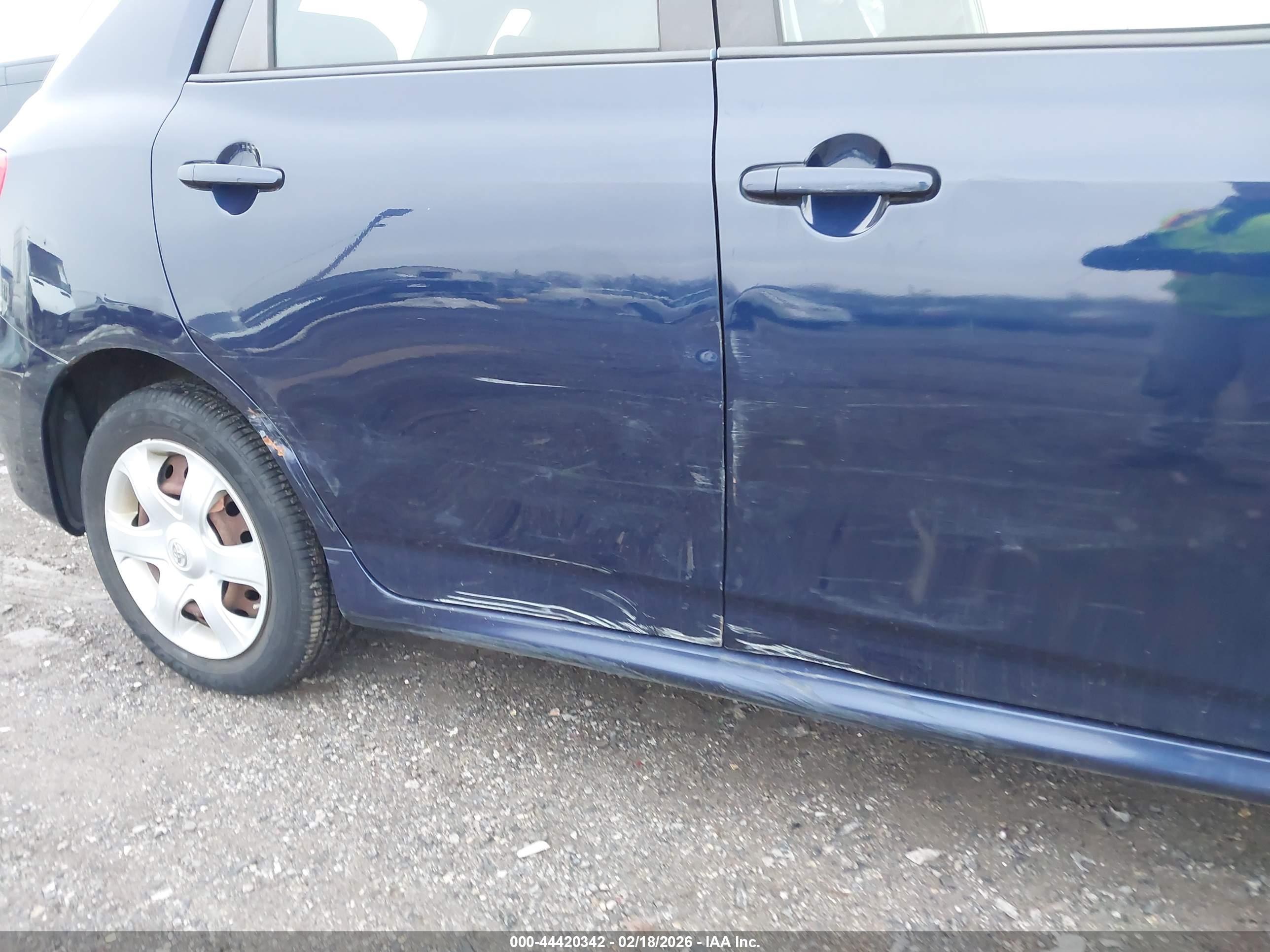 TOYOTA MATRIX image 6