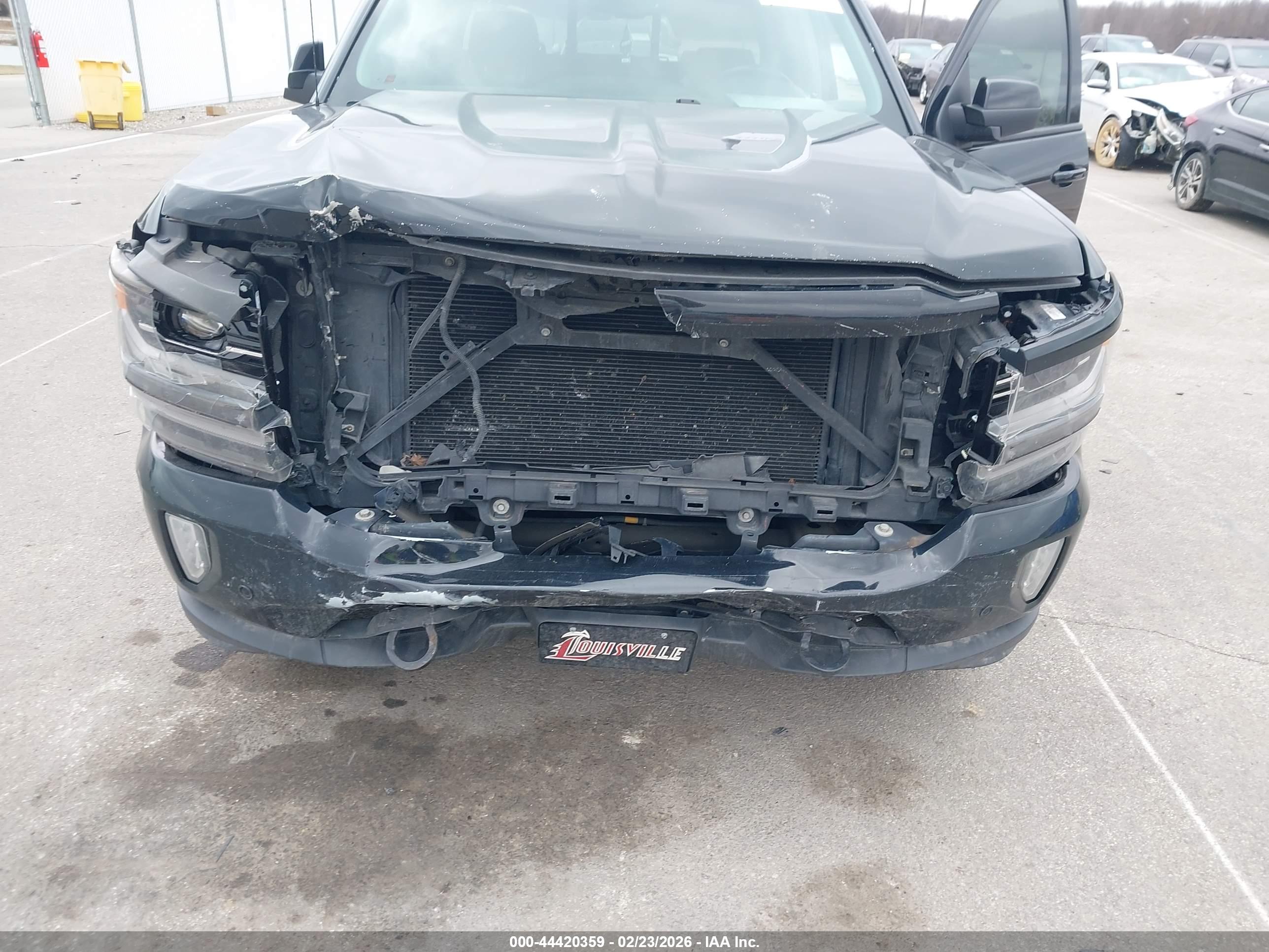 CHEVROLET SILVERADO image 6