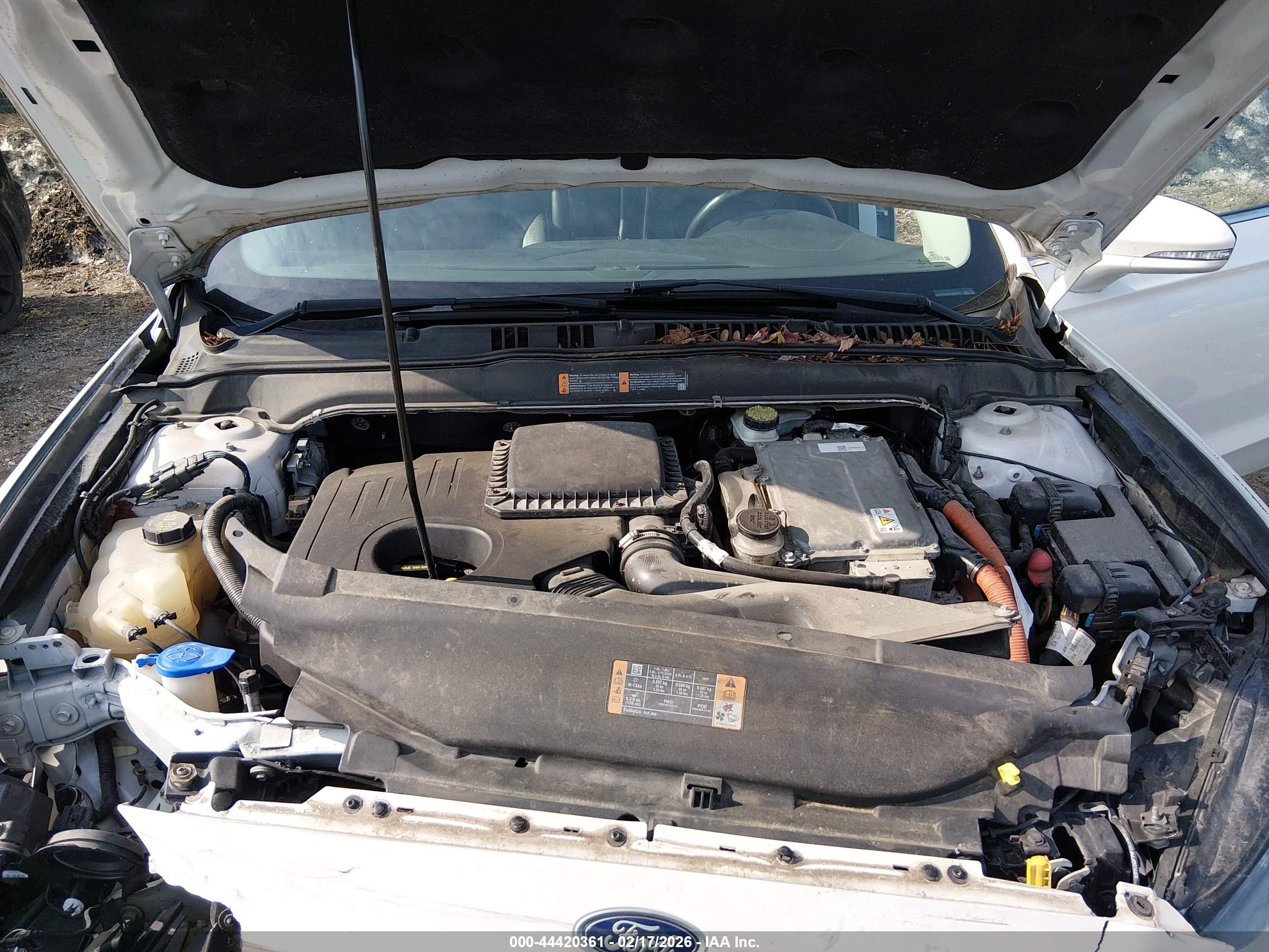 FORD FUSION image 10