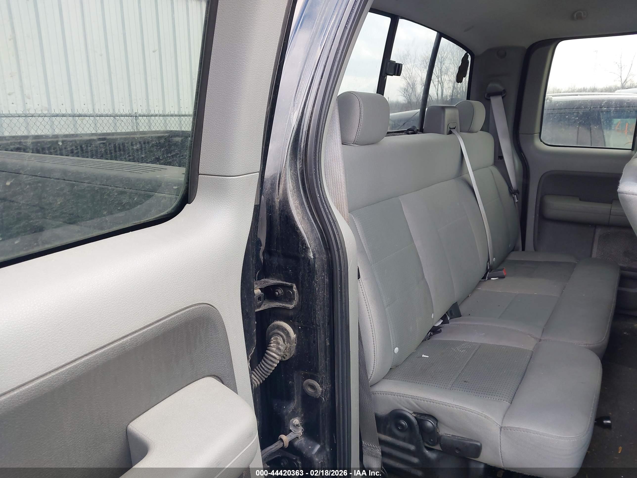 FORD F-150 image 8