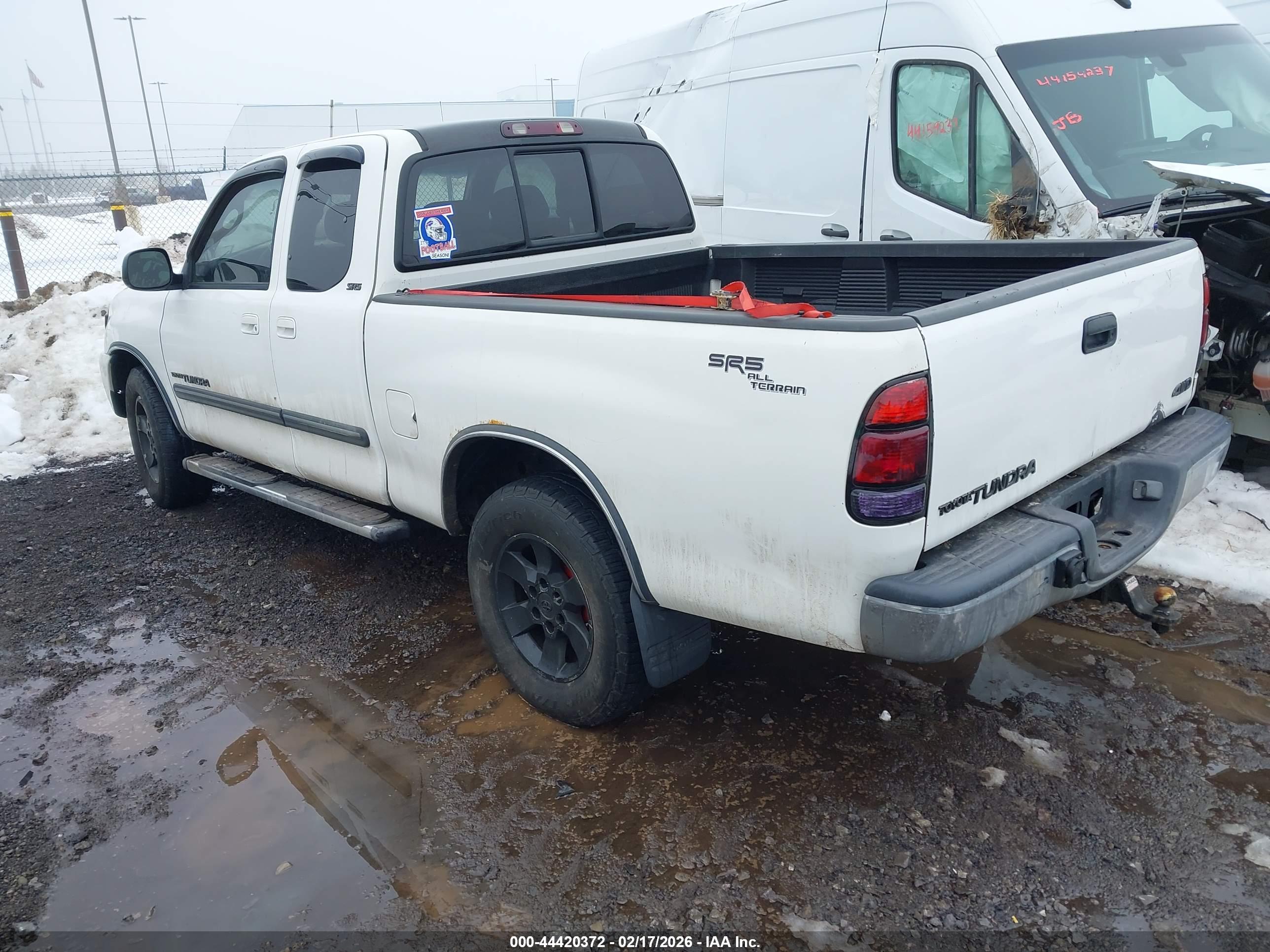 TOYOTA TUNDRA image 3