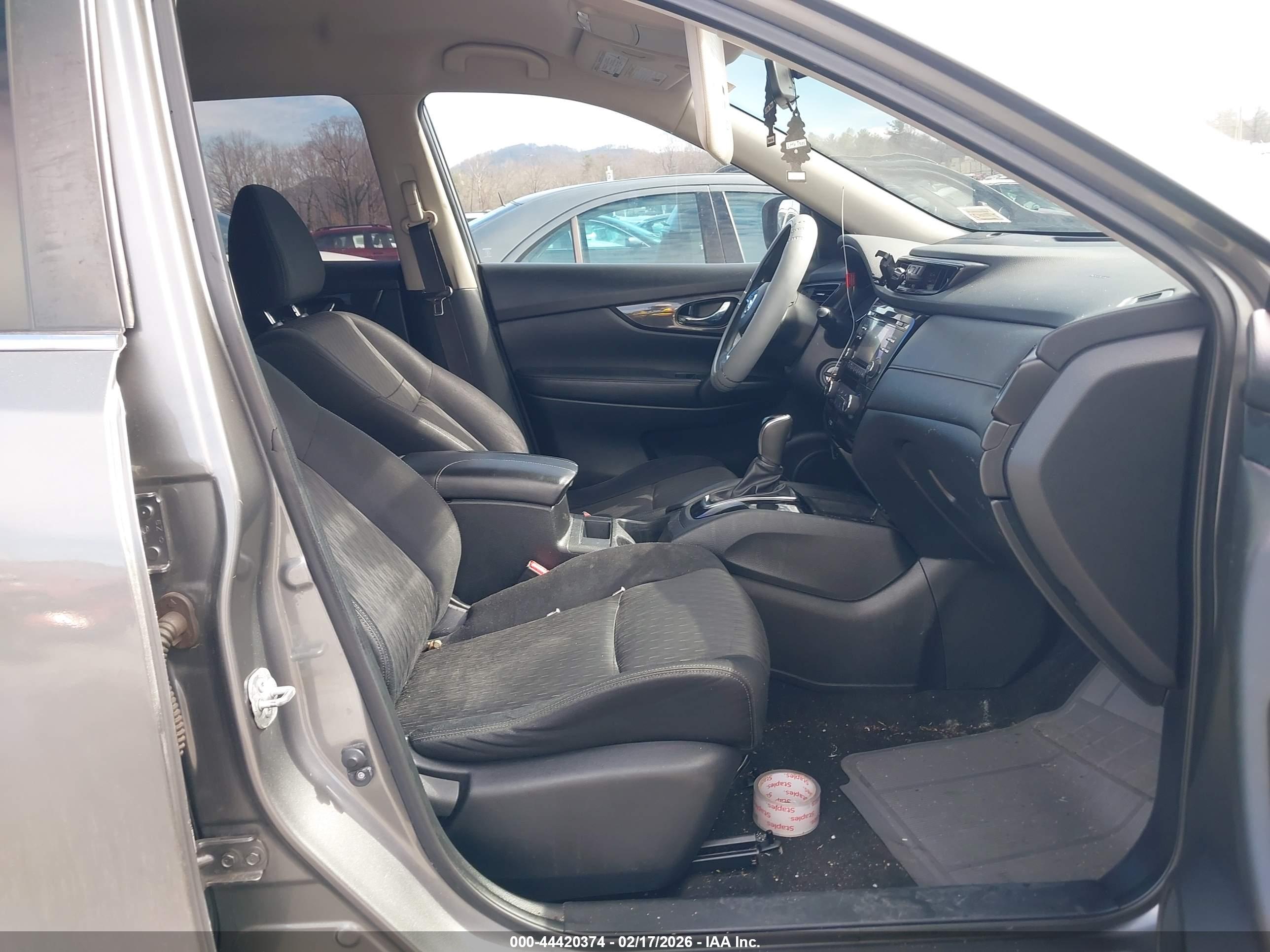 NISSAN ROGUE image 5