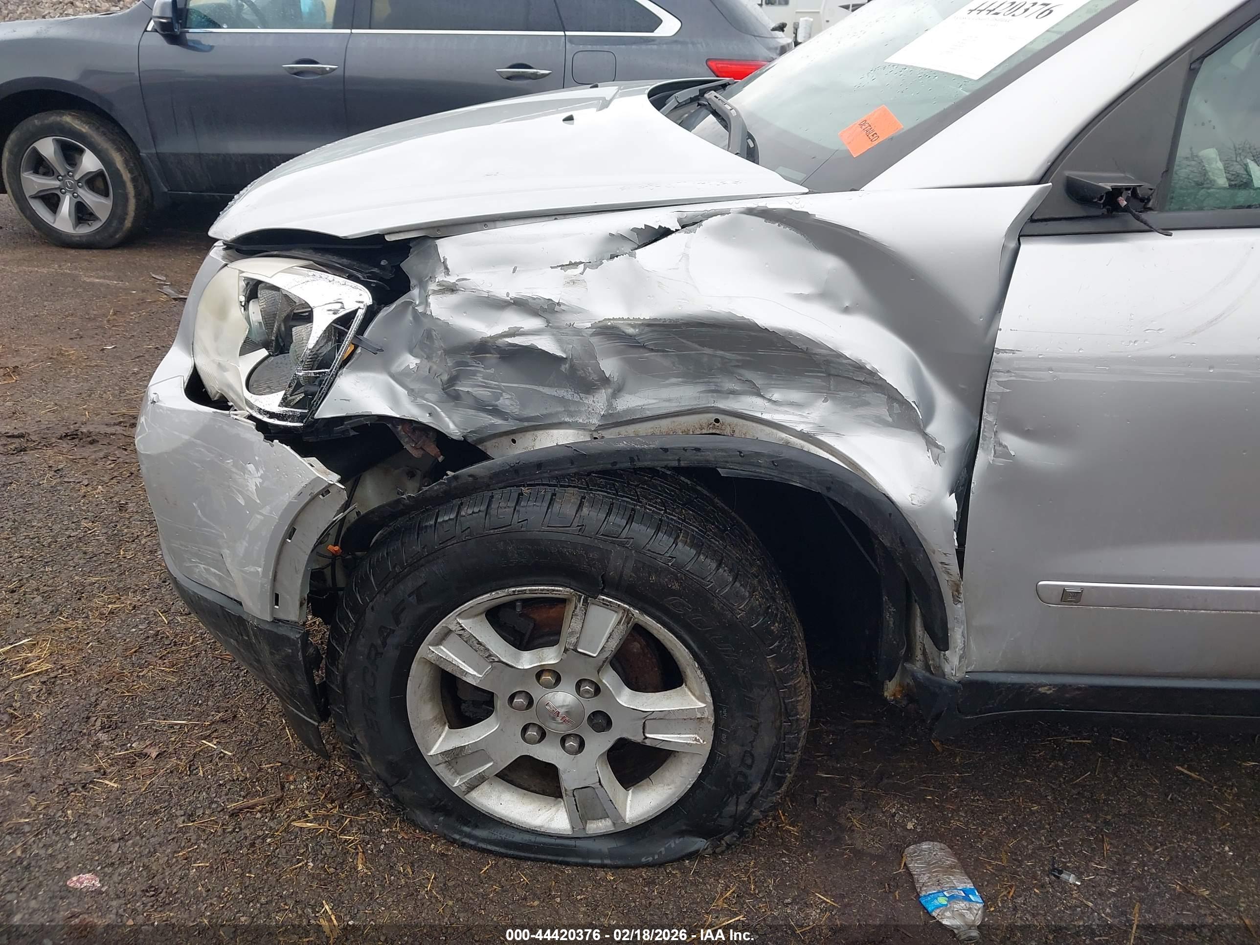 GMC ACADIA image 6