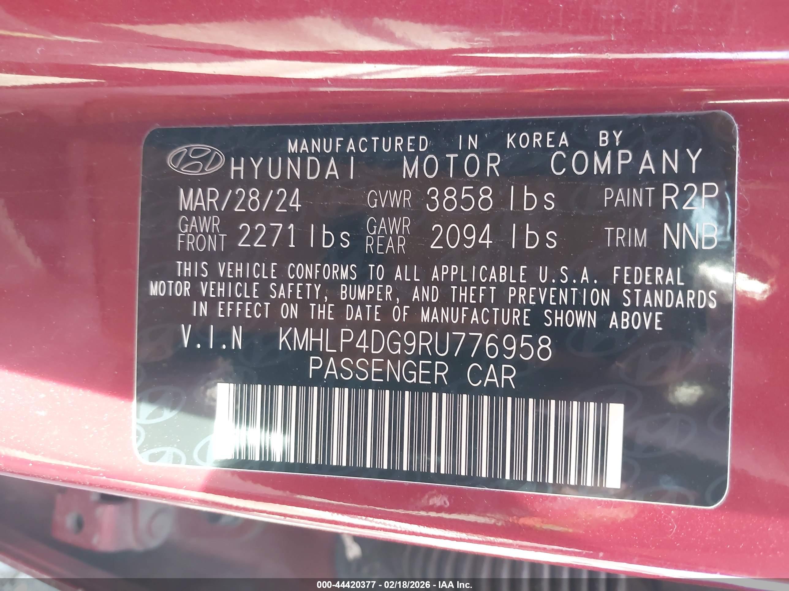 HYUNDAI ELANTRA image 9