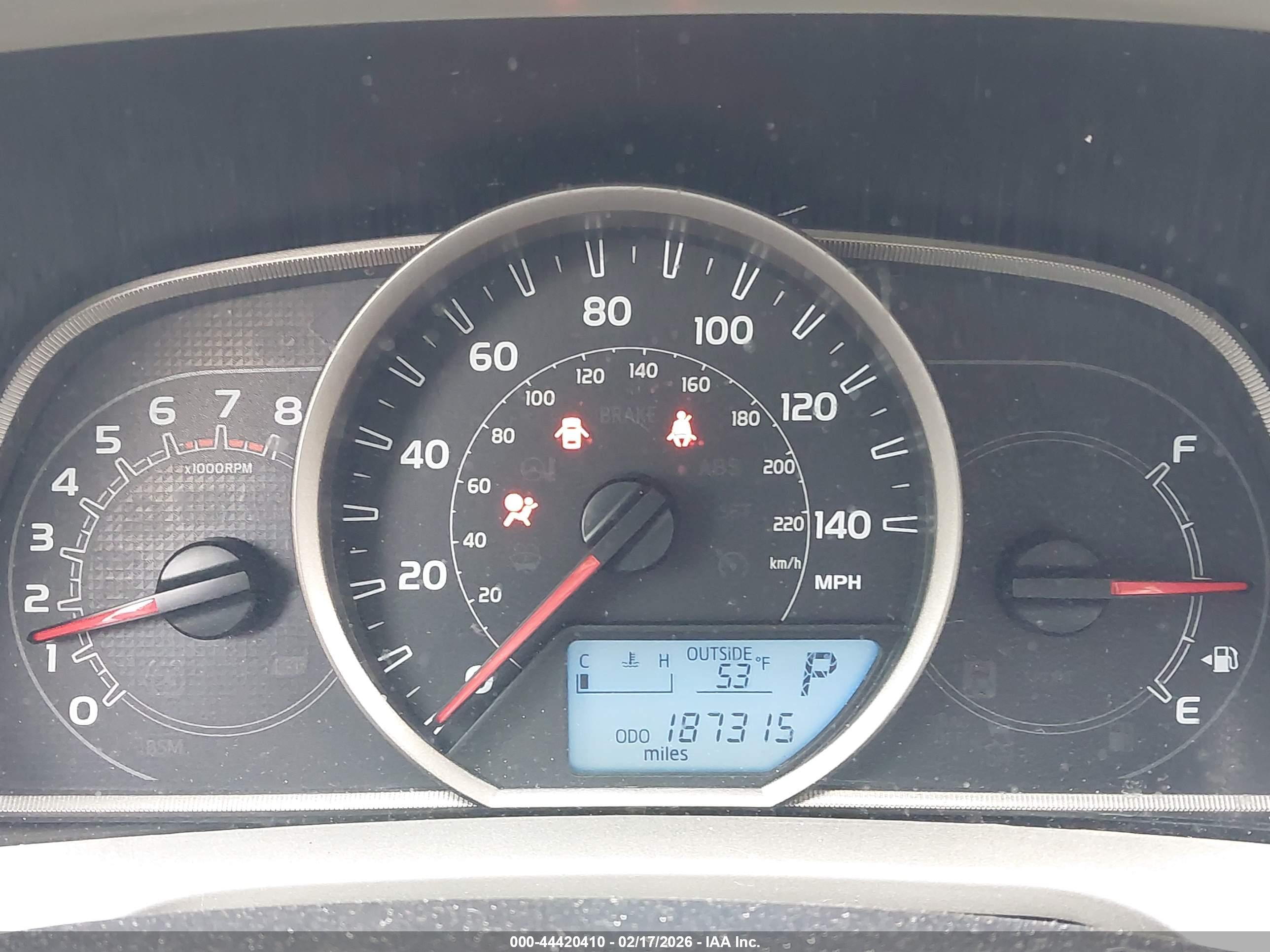TOYOTA RAV4 image 7