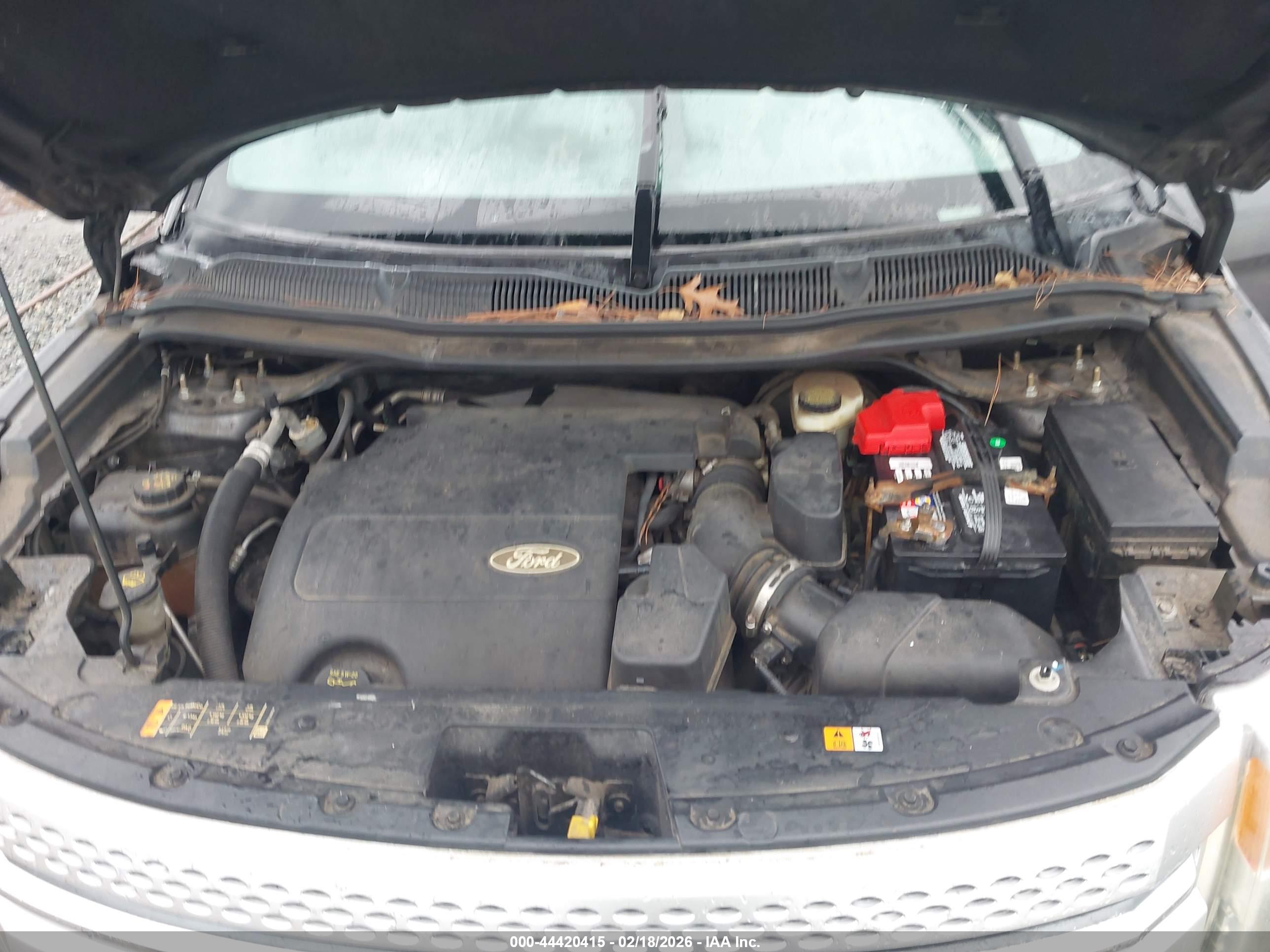 FORD EXPLORER image 10