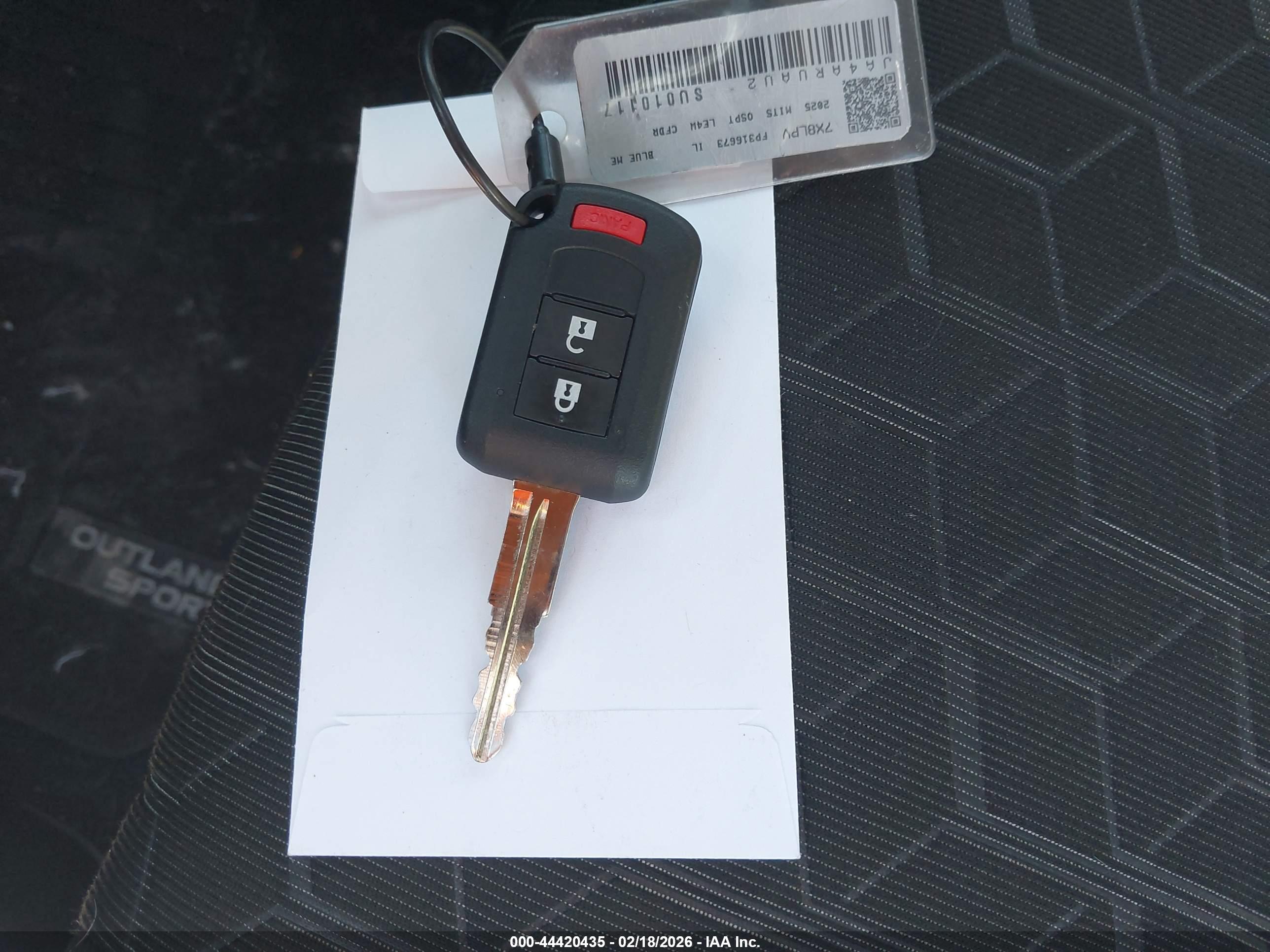 MITSUBISHI OUTLANDER image 11