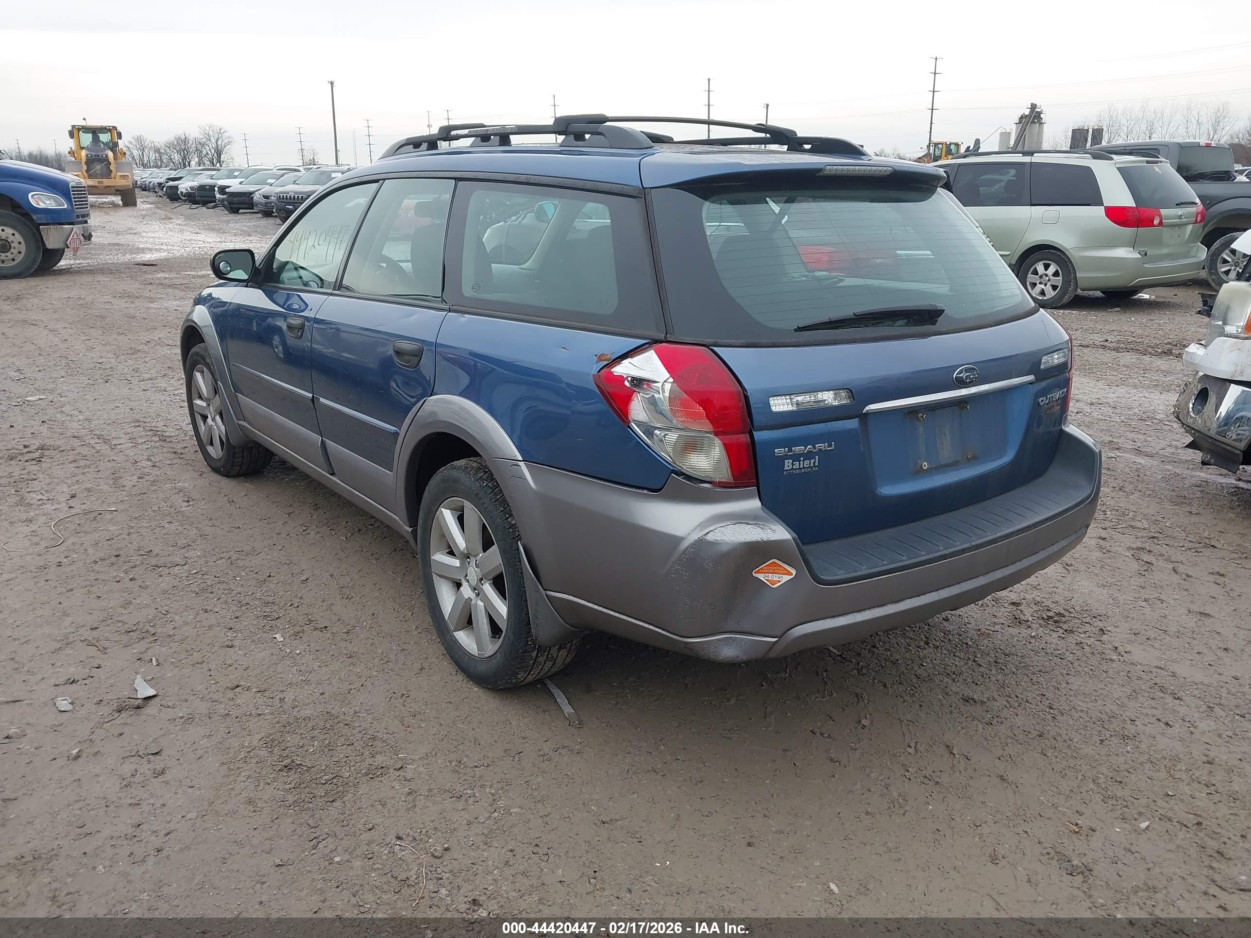 SUBARU OUTBACK image 3