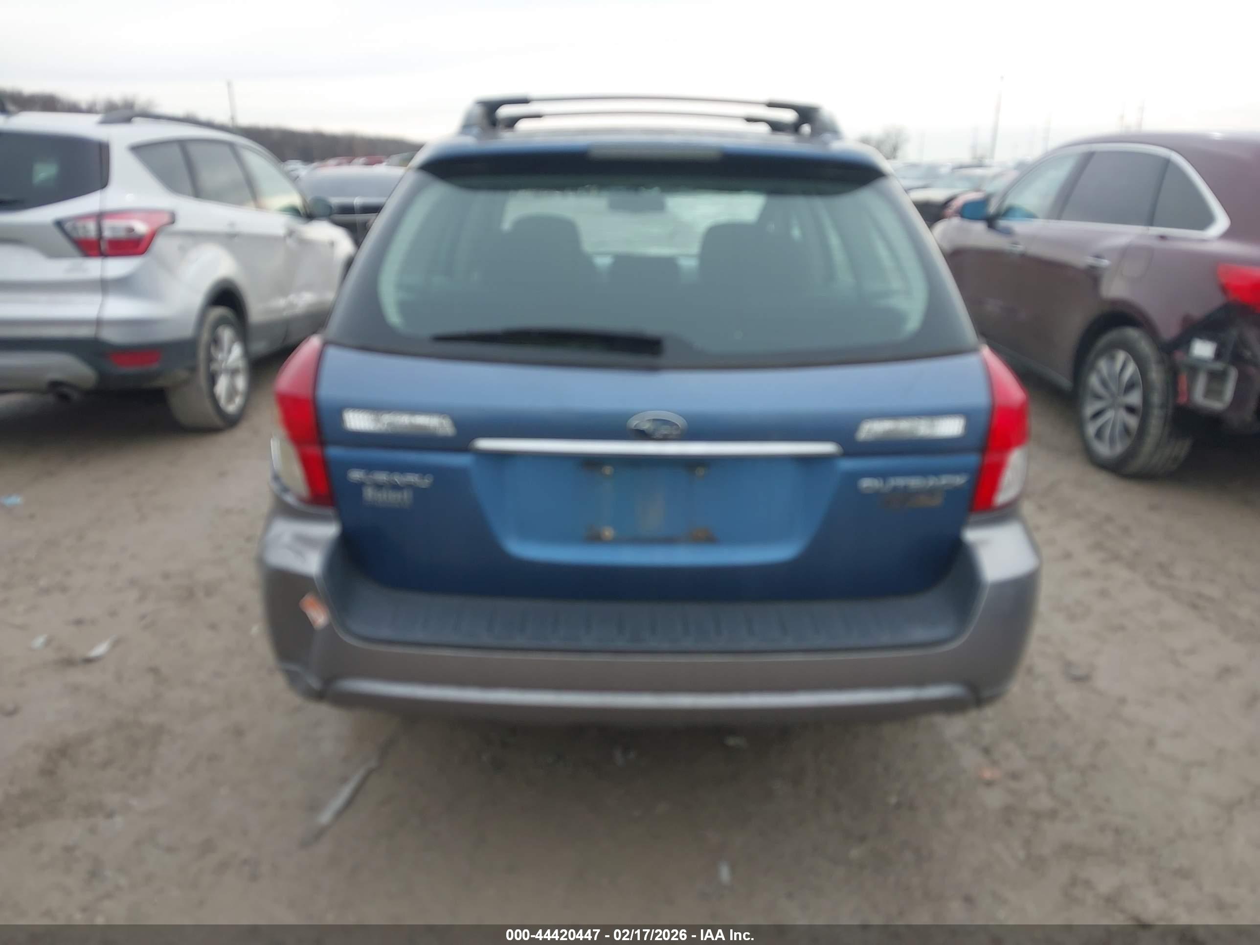SUBARU OUTBACK image 6