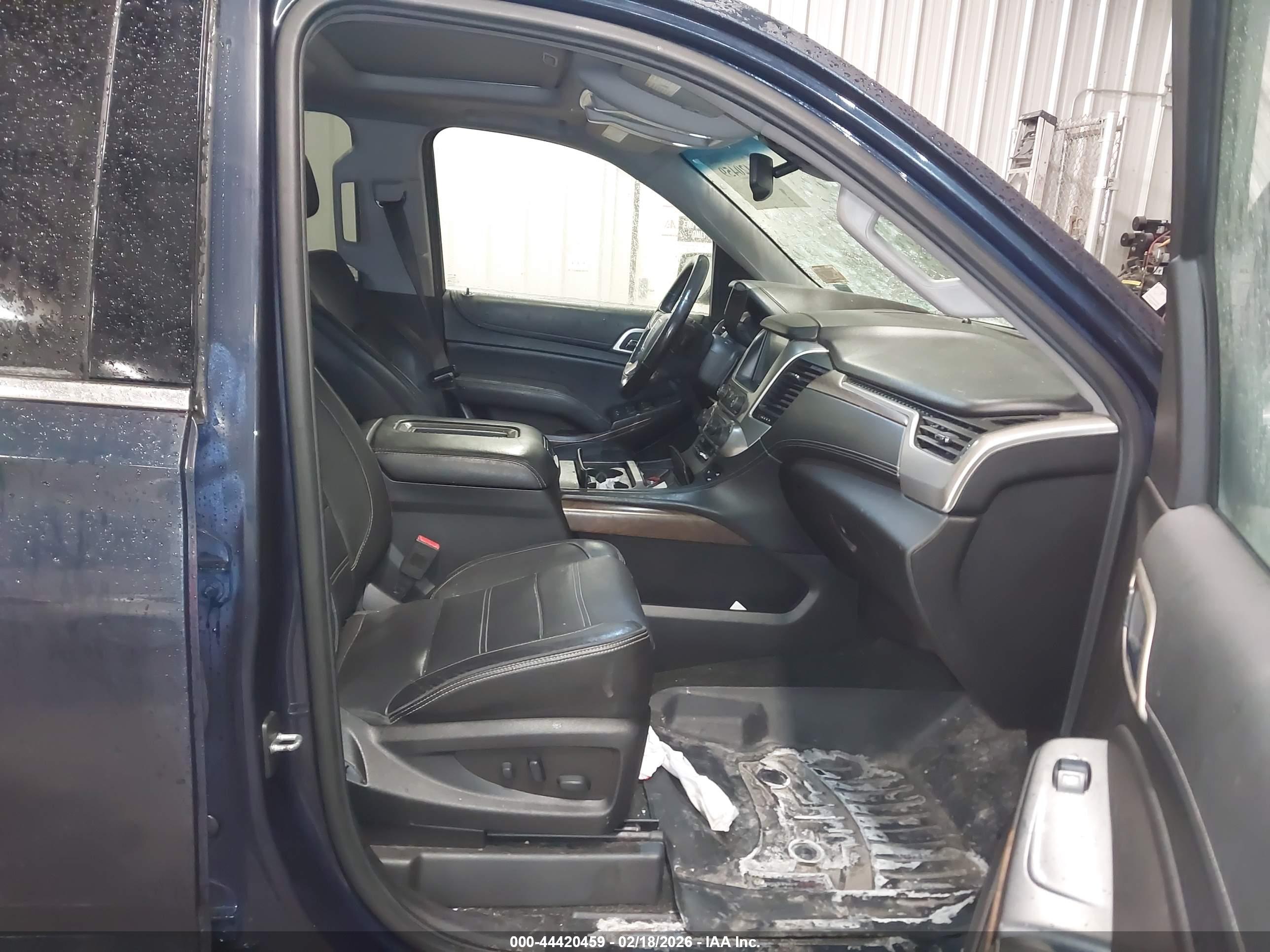 GMC YUKON image 5
