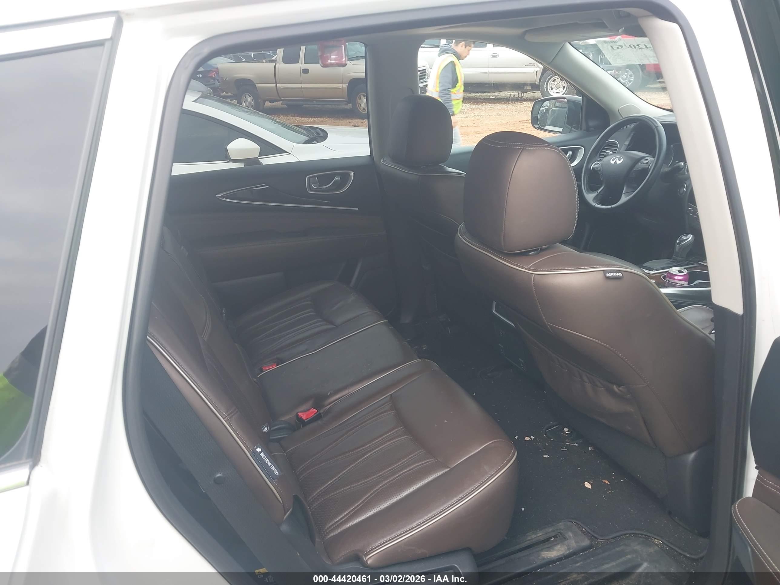 INFINITI QX60 image 8