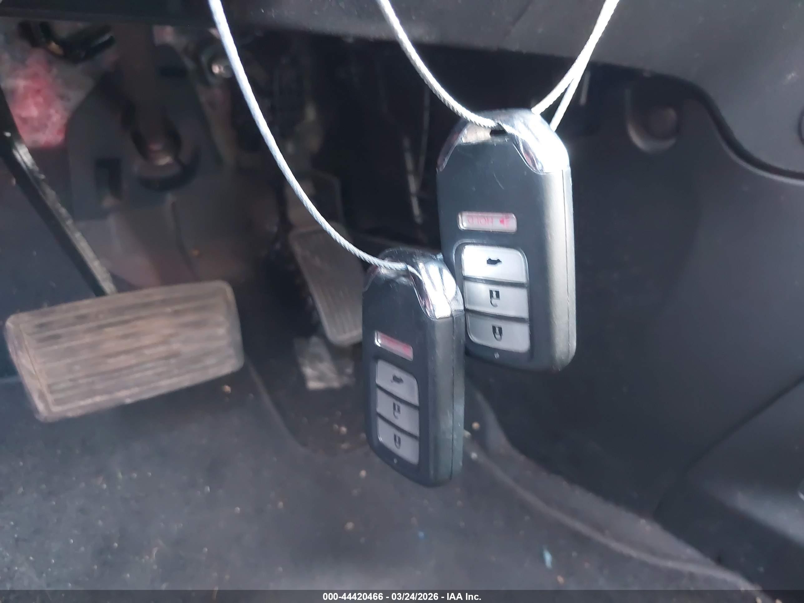 HONDA CR-V image 11