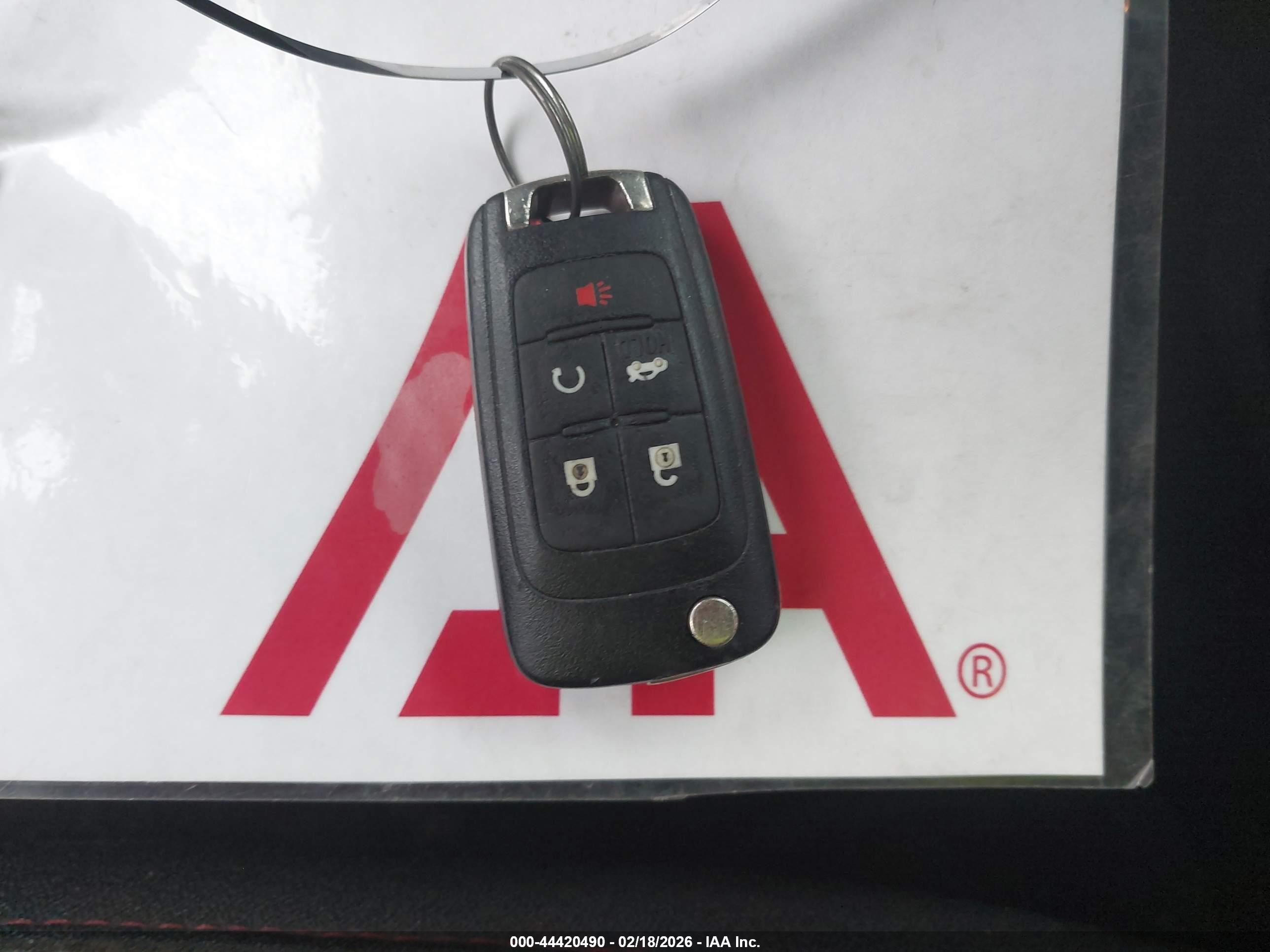 CHEVROLET EQUINOX image 11