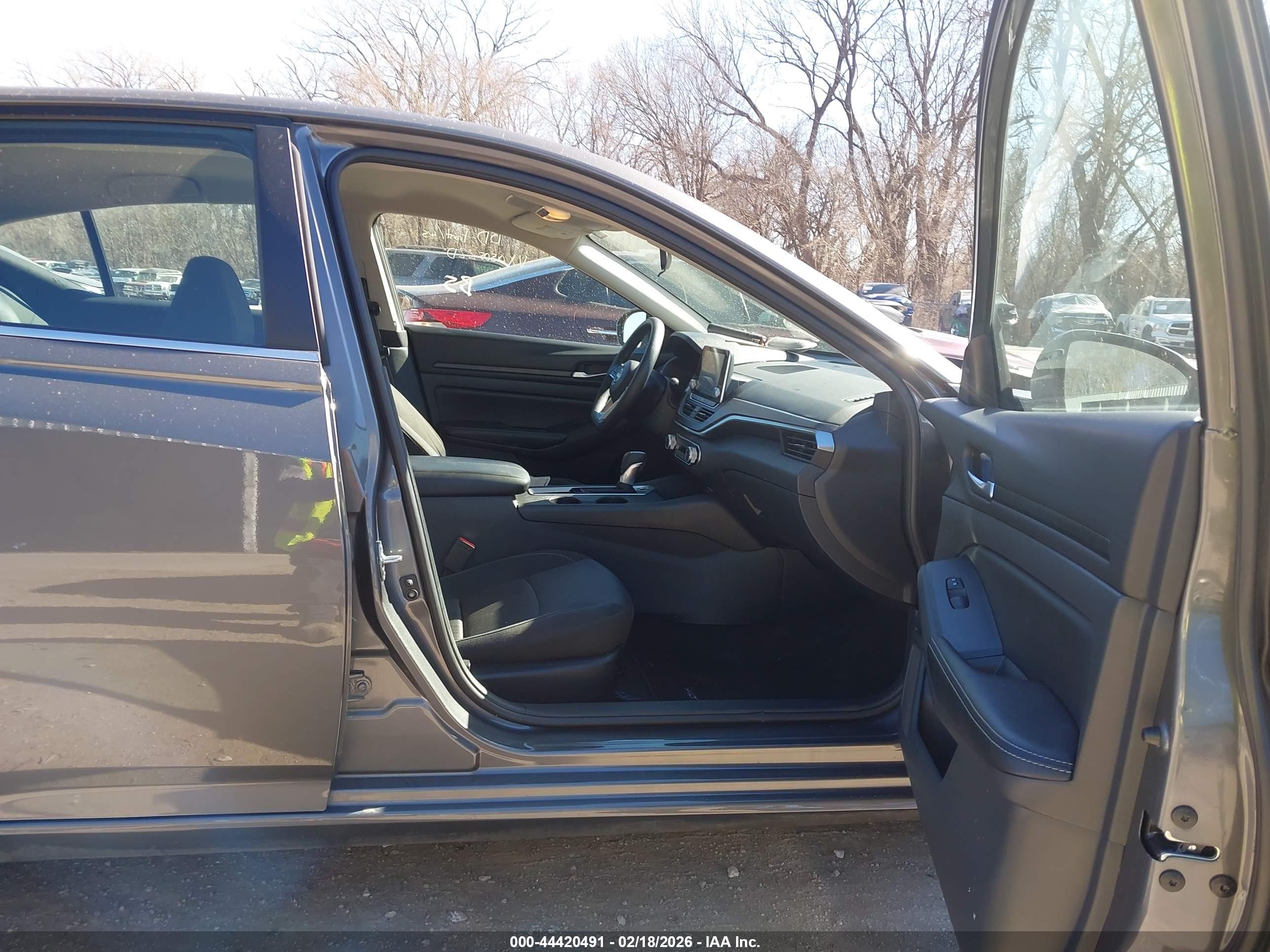 NISSAN ALTIMA image 5
