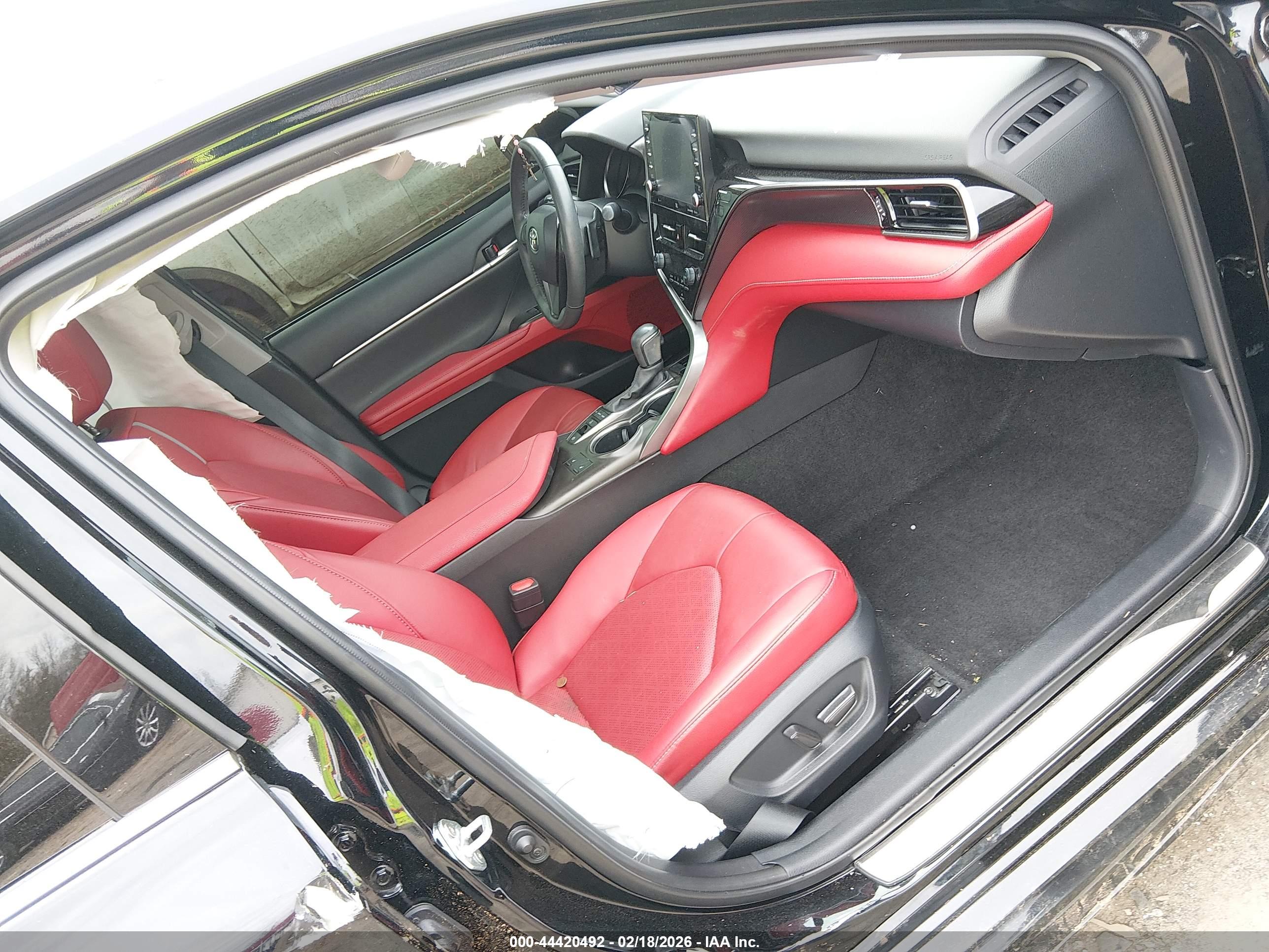 TOYOTA CAMRY image 5