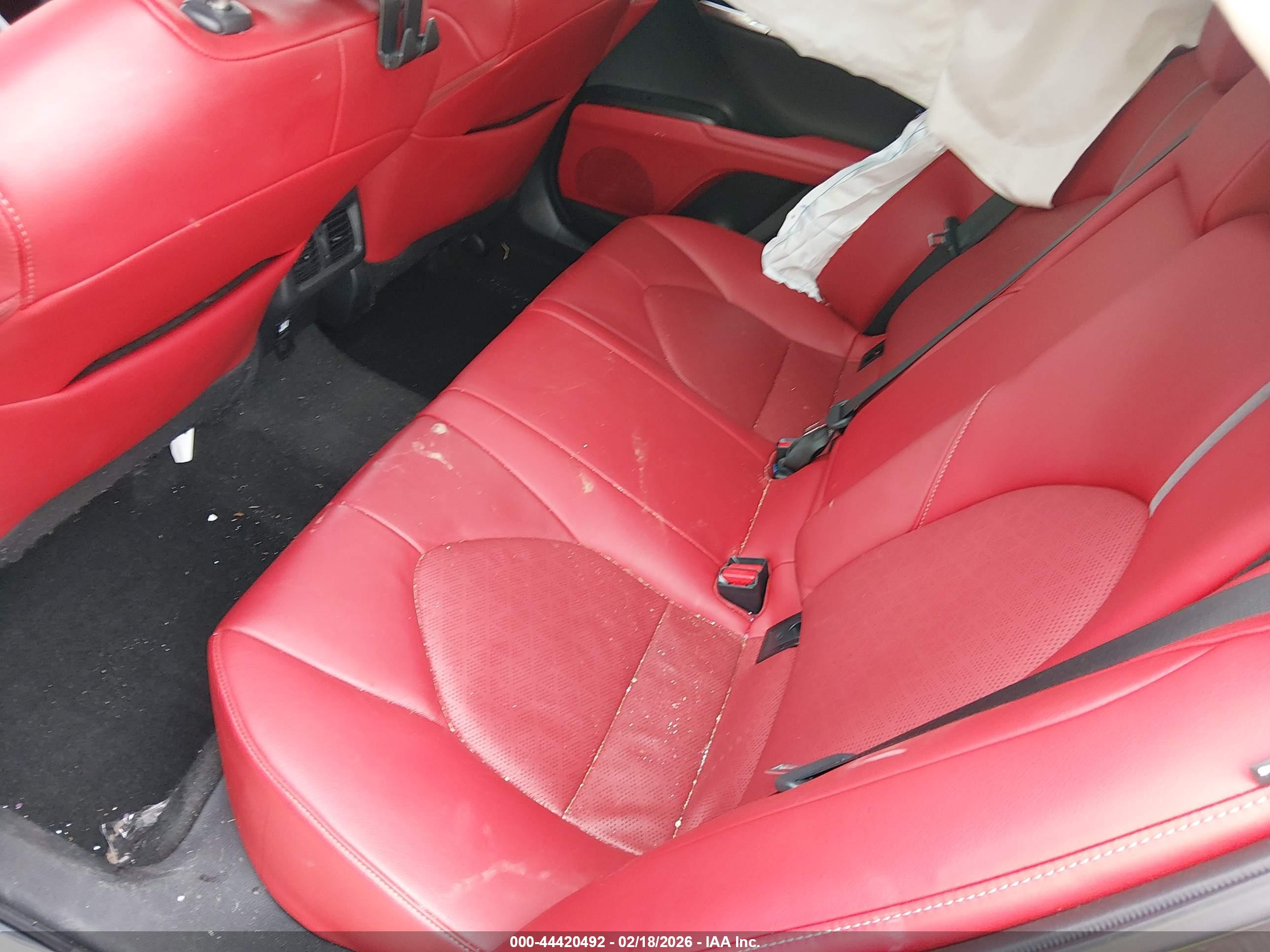 TOYOTA CAMRY image 8