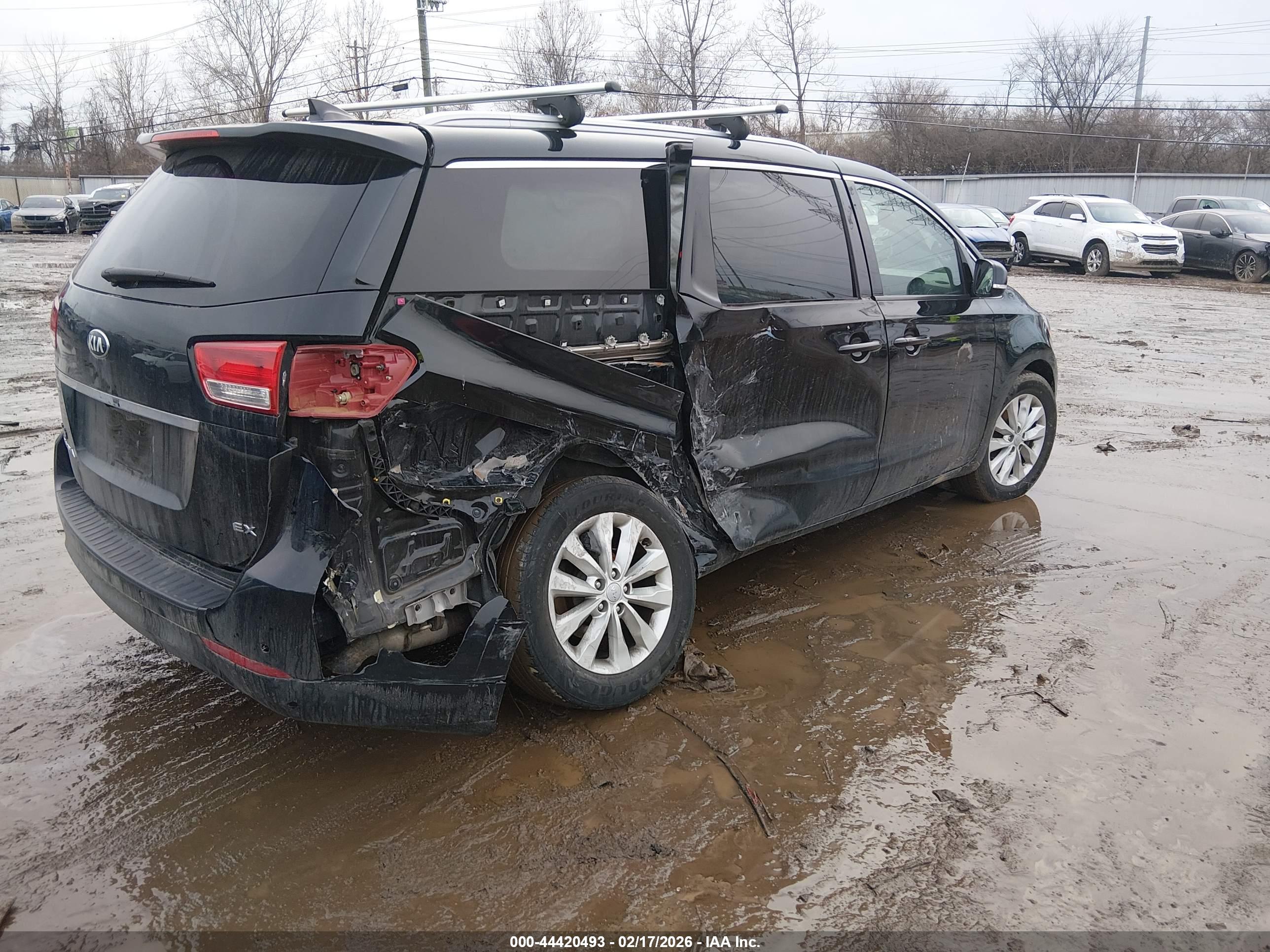 KIA SEDONA image 4