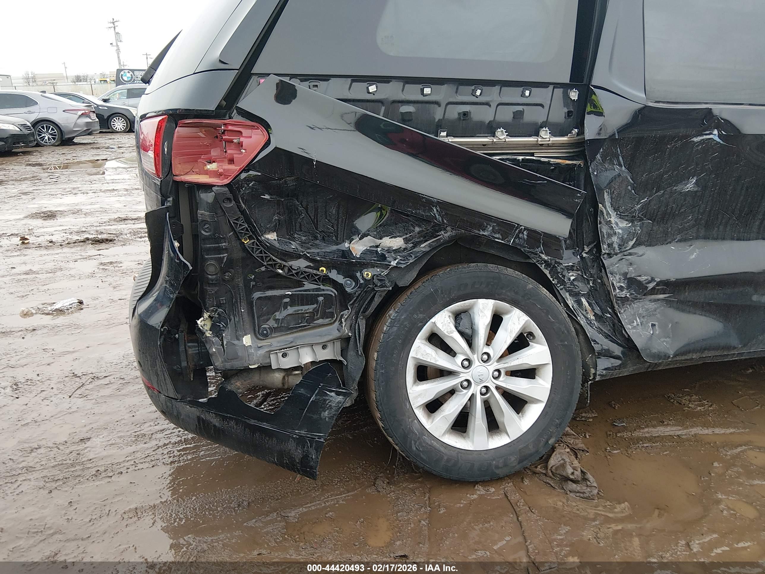 KIA SEDONA image 6
