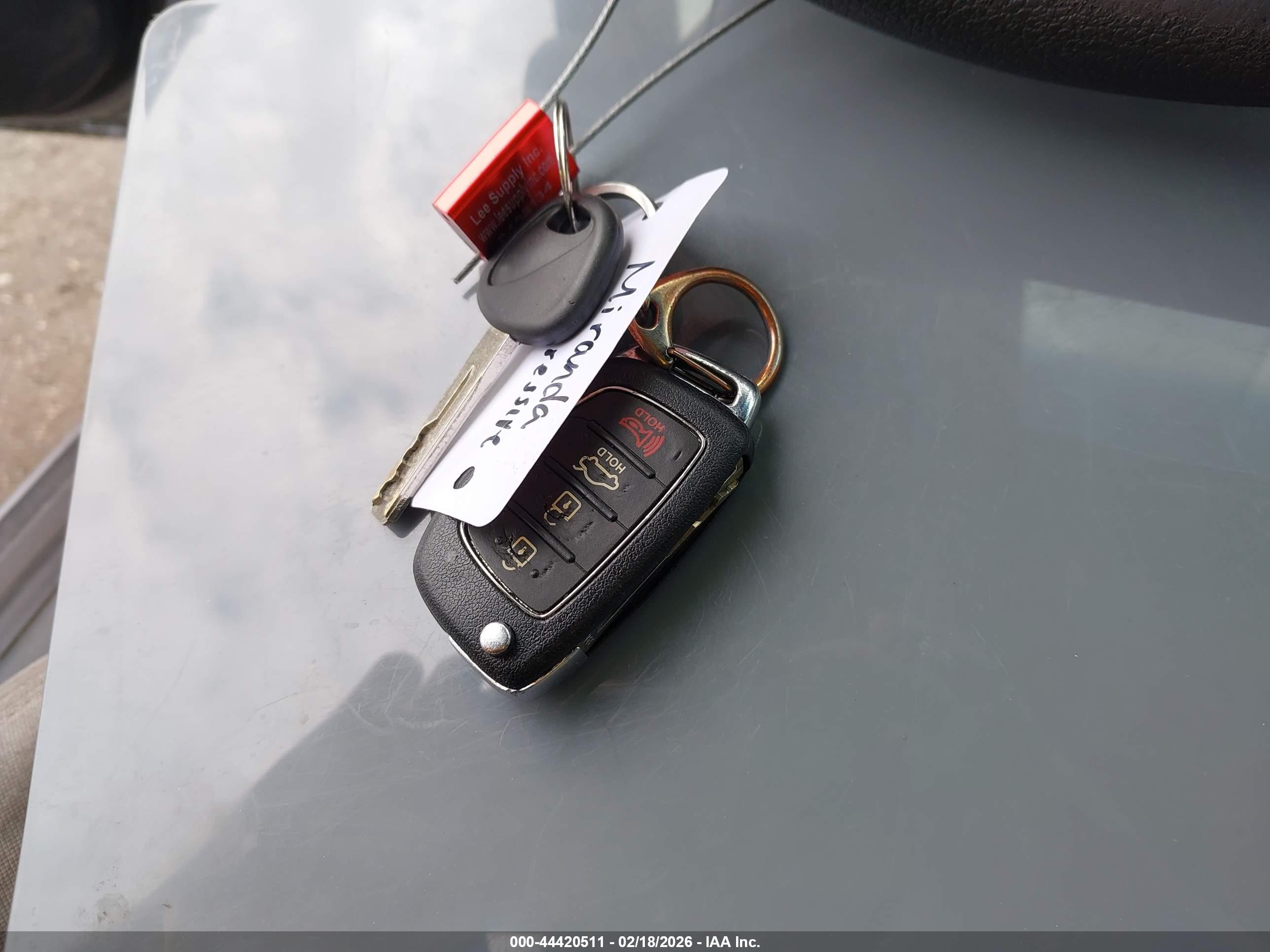 HYUNDAI SONATA image 11
