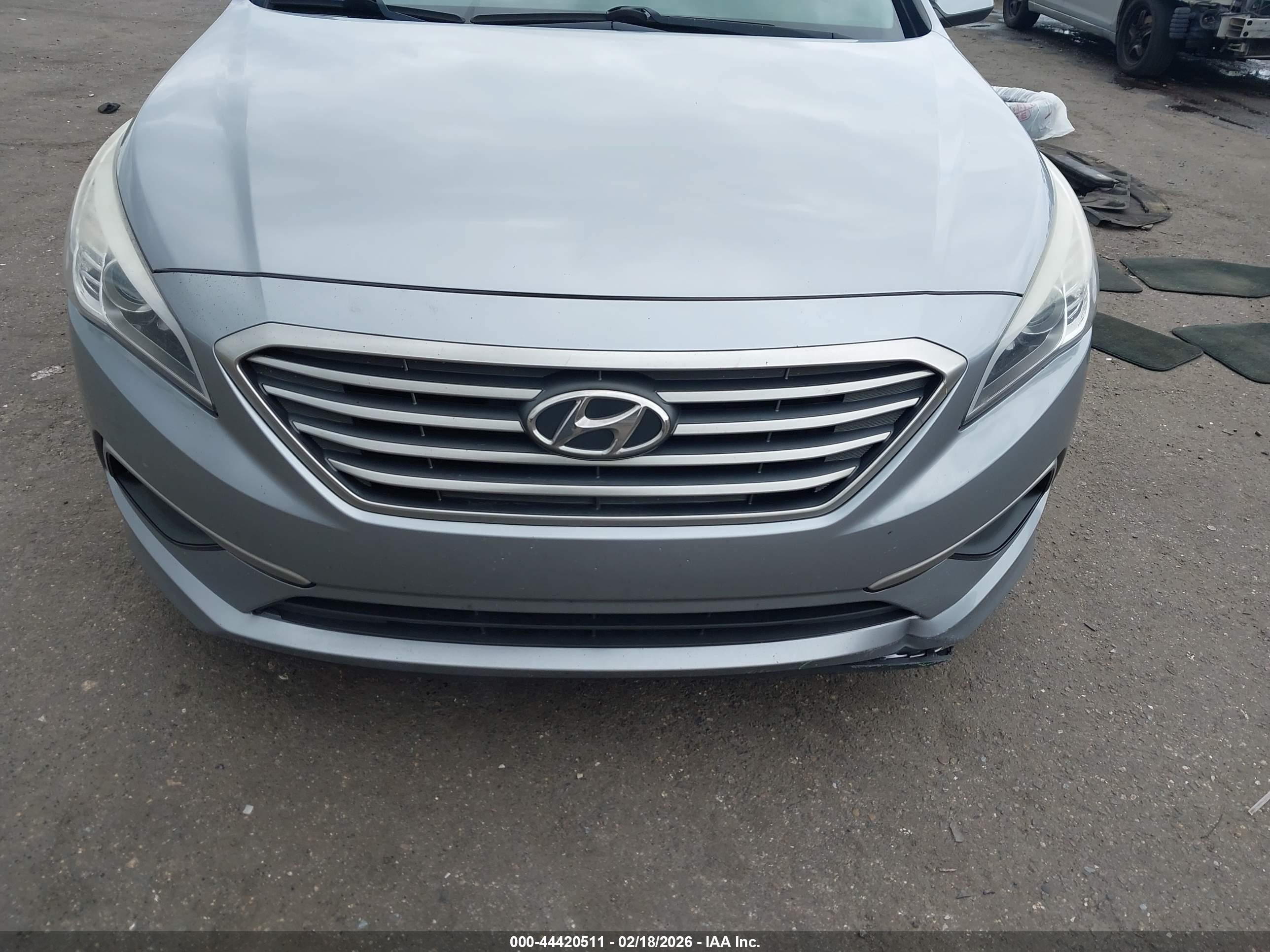 HYUNDAI SONATA image 6