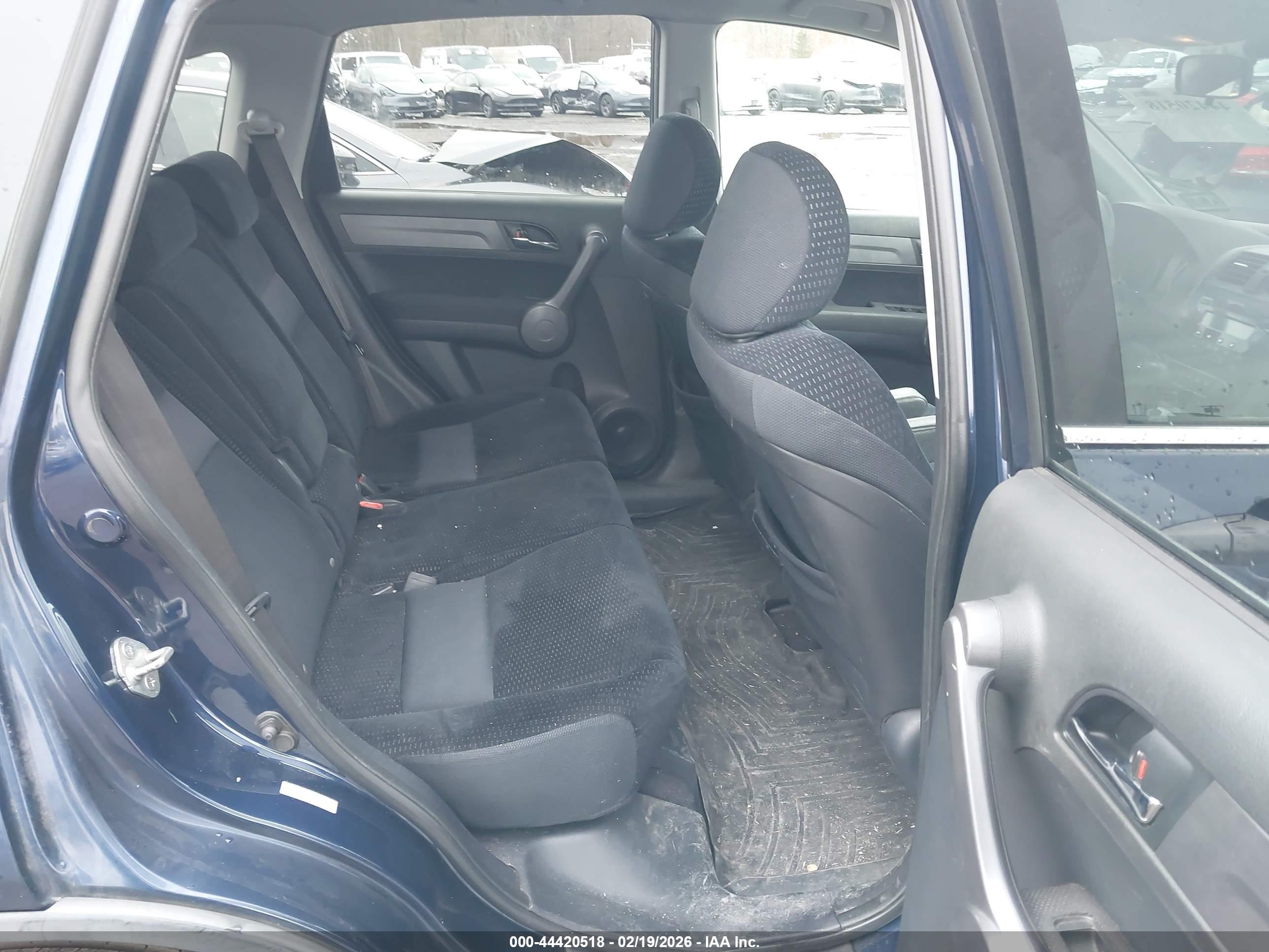 HONDA CR-V image 8