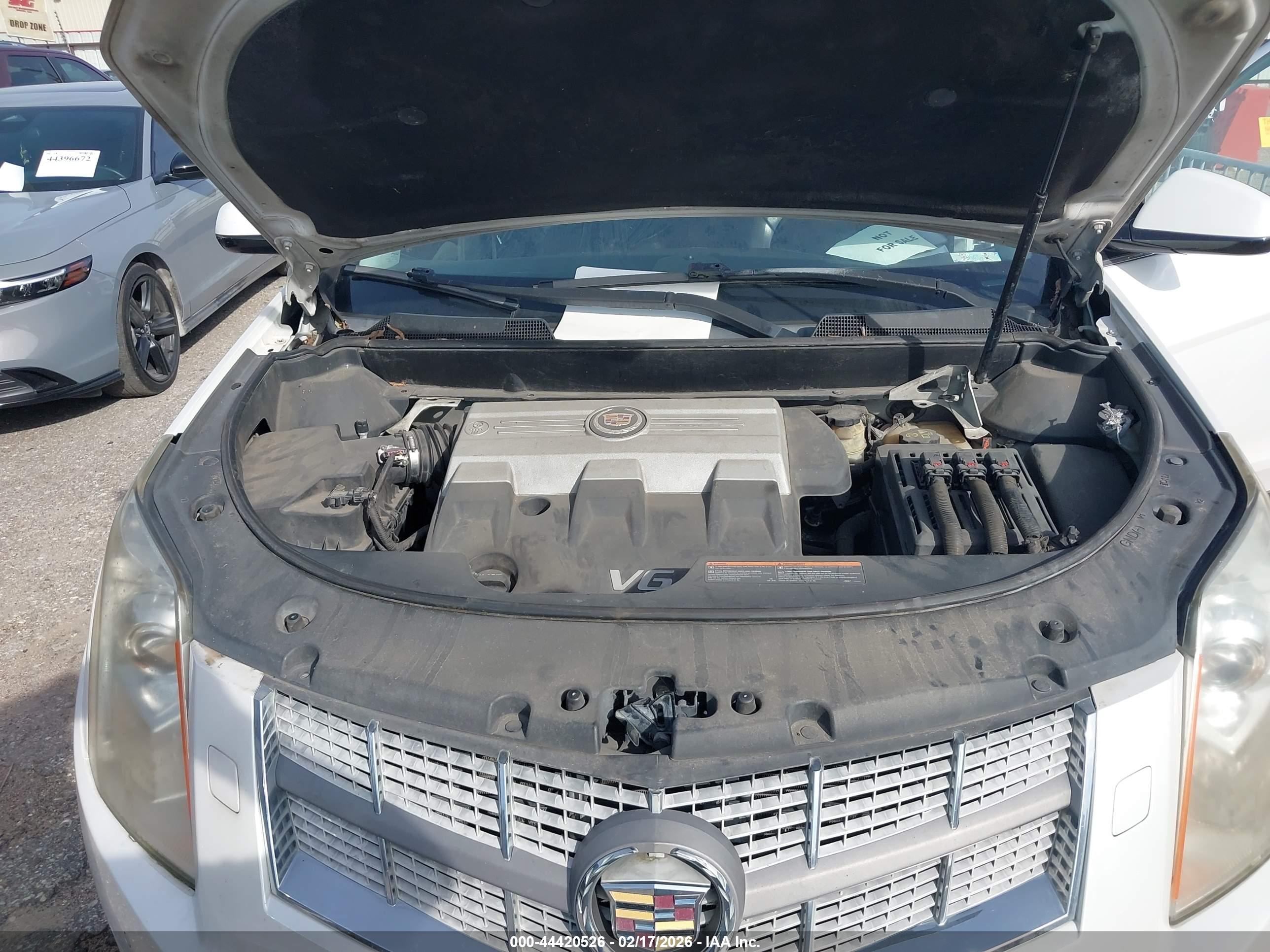 CADILLAC SRX image 10