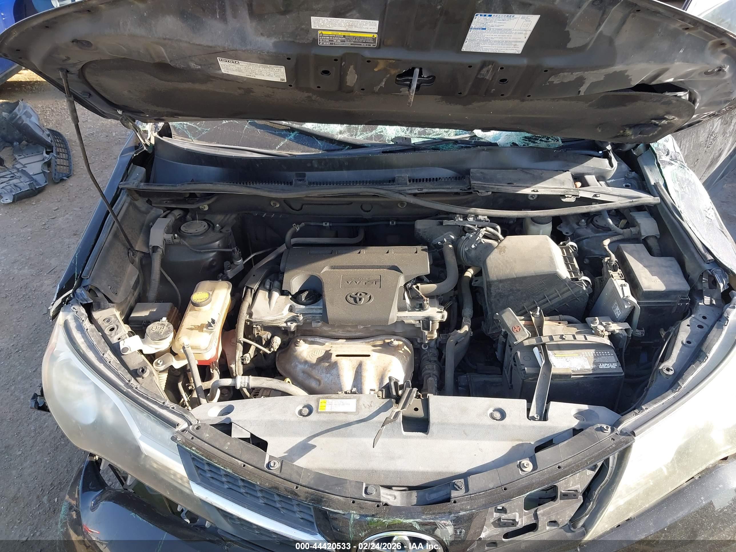 TOYOTA RAV4 image 10
