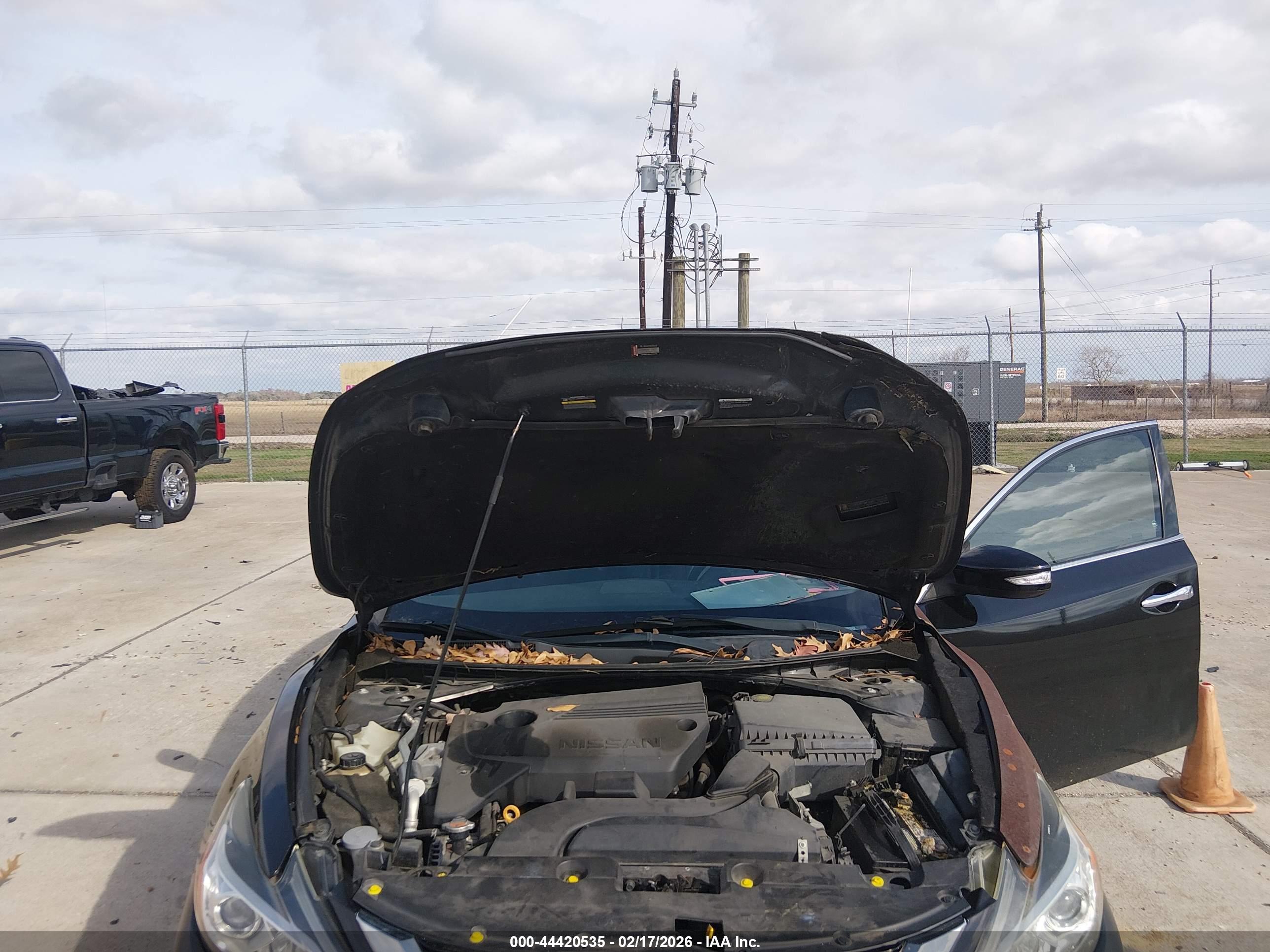 NISSAN ALTIMA image 10