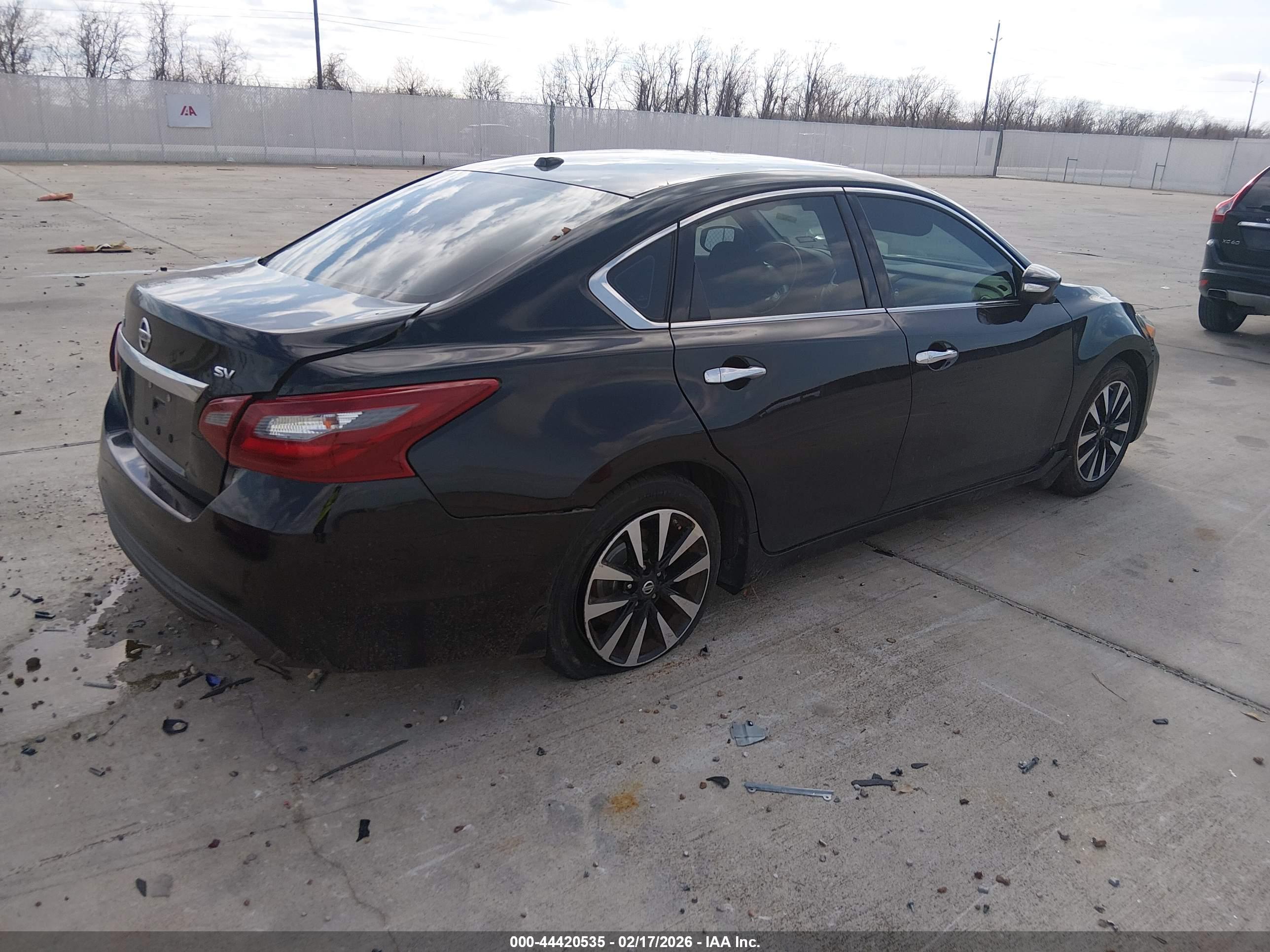 NISSAN ALTIMA image 4