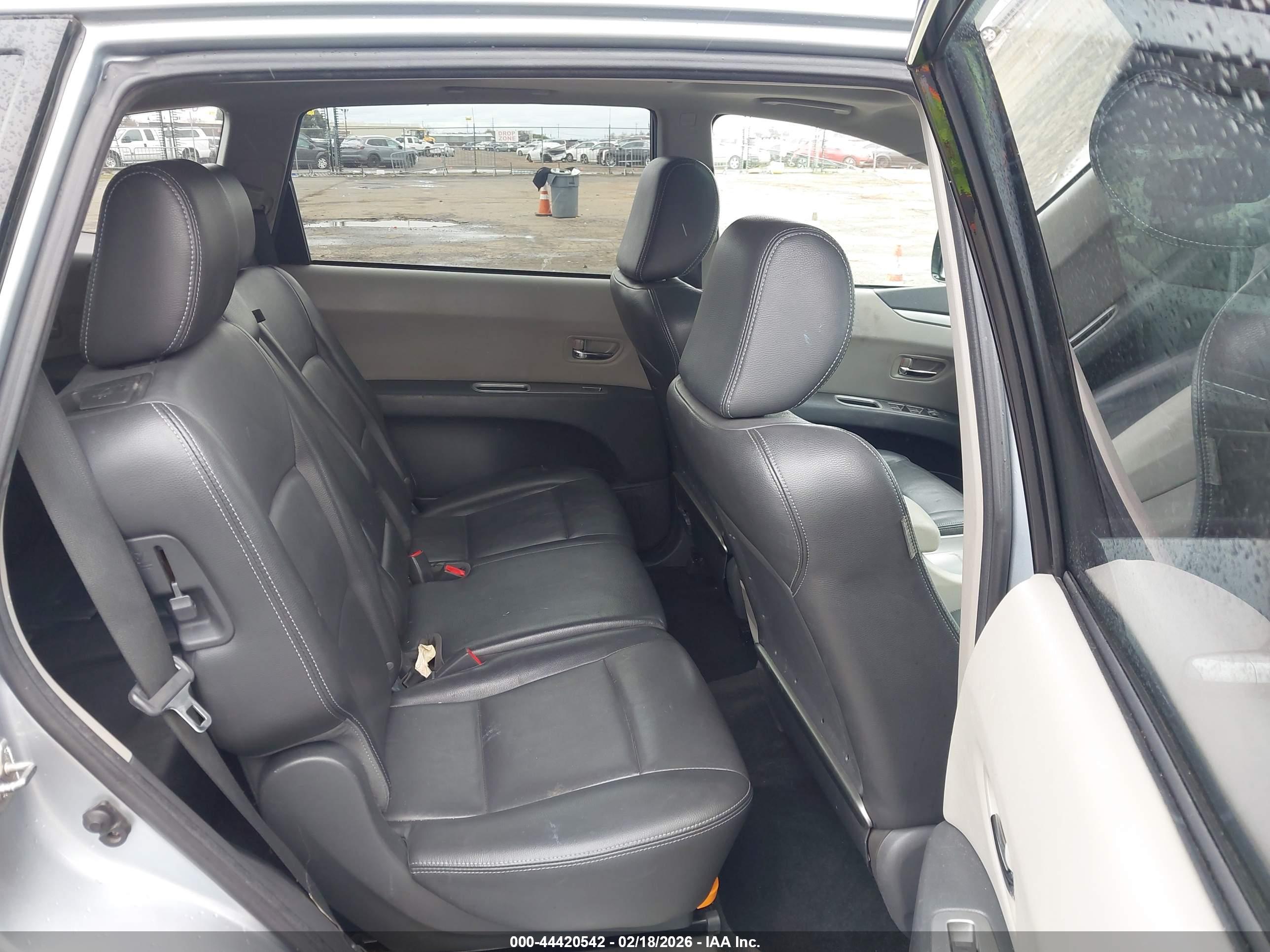 SUBARU TRIBECA image 8