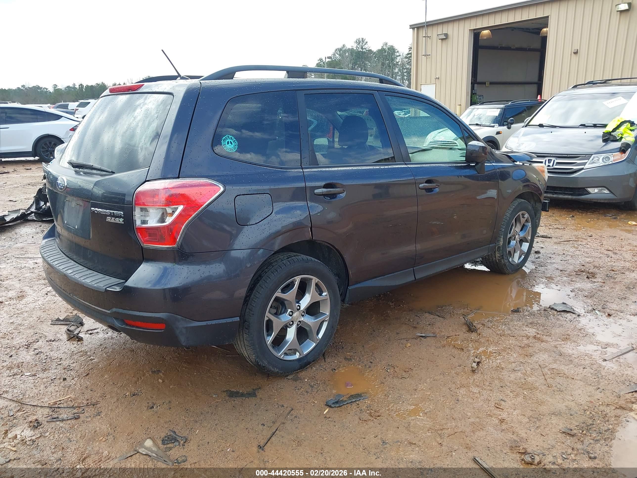 SUBARU FORESTER image 4