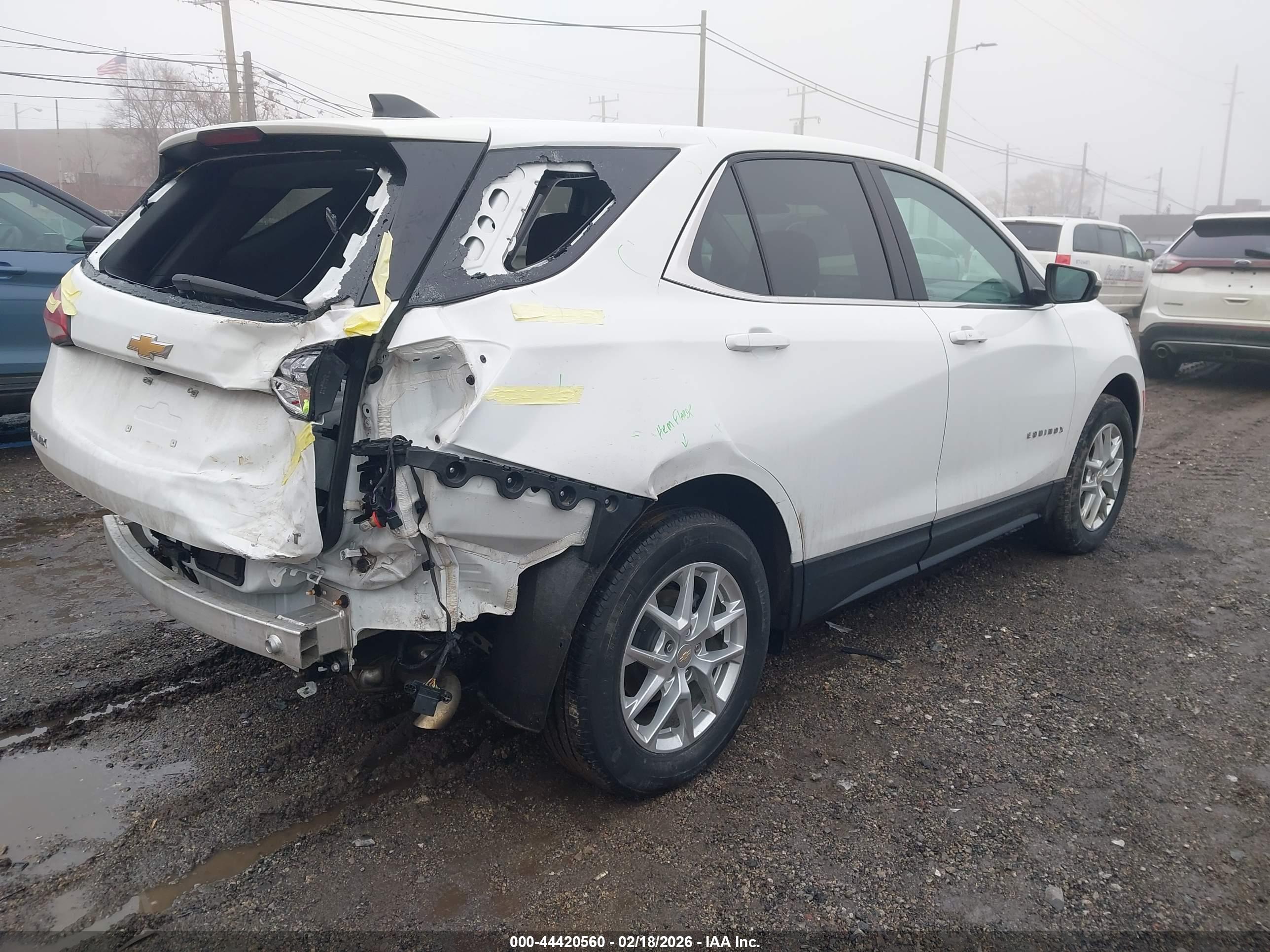 CHEVROLET EQUINOX image 4