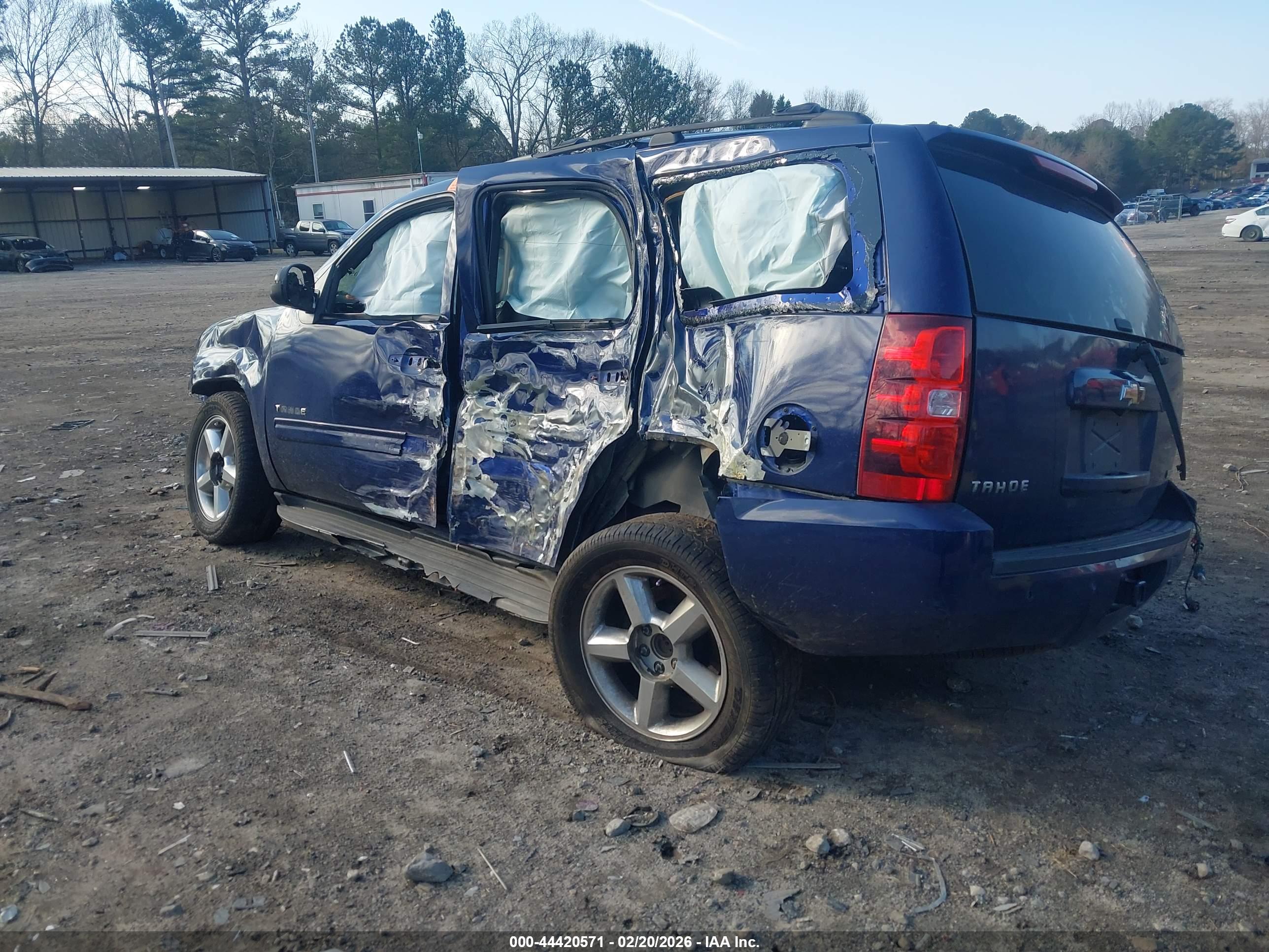CHEVROLET TAHOE image 3