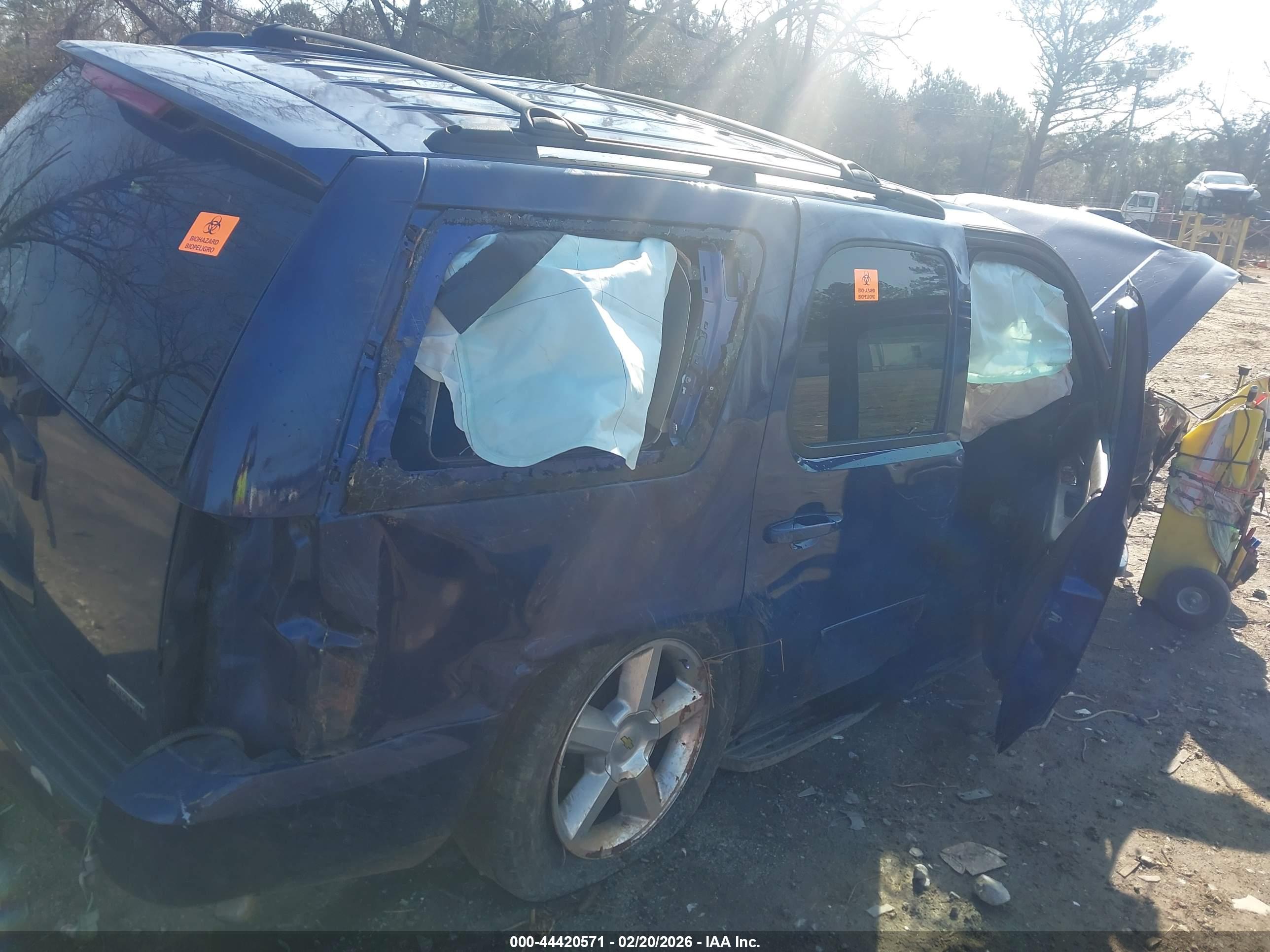 CHEVROLET TAHOE image 6