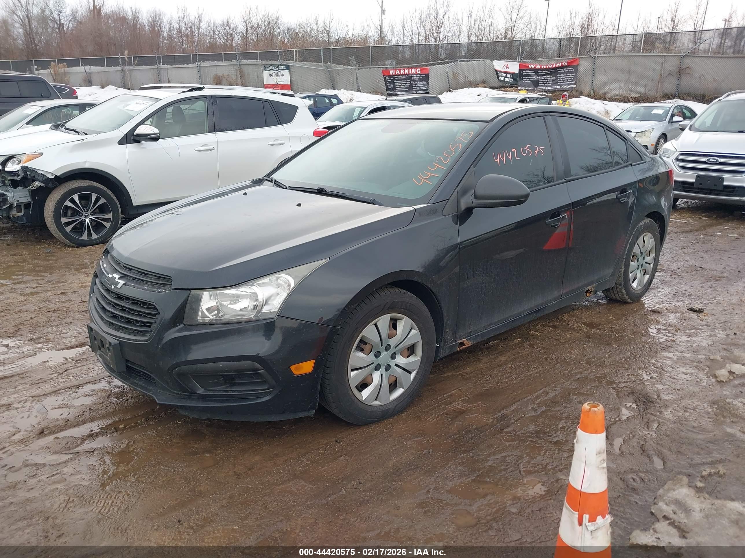 CHEVROLET CRUZE image 2