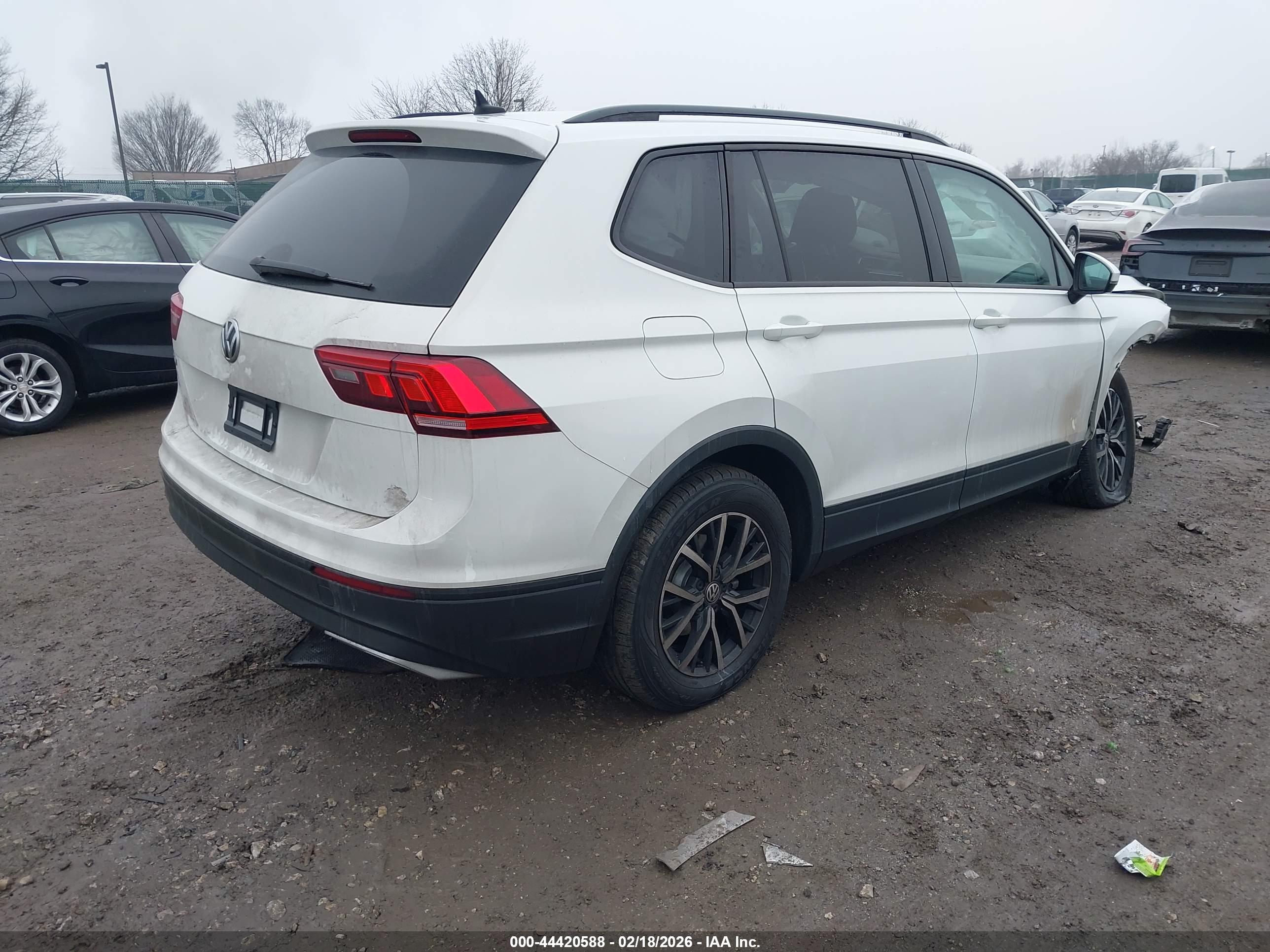 VOLKSWAGEN TIGUAN image 4