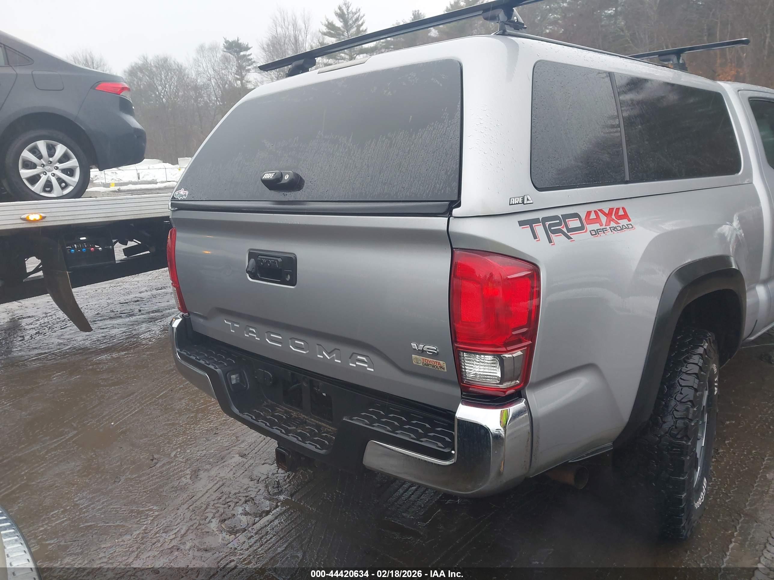 TOYOTA TACOMA image 3