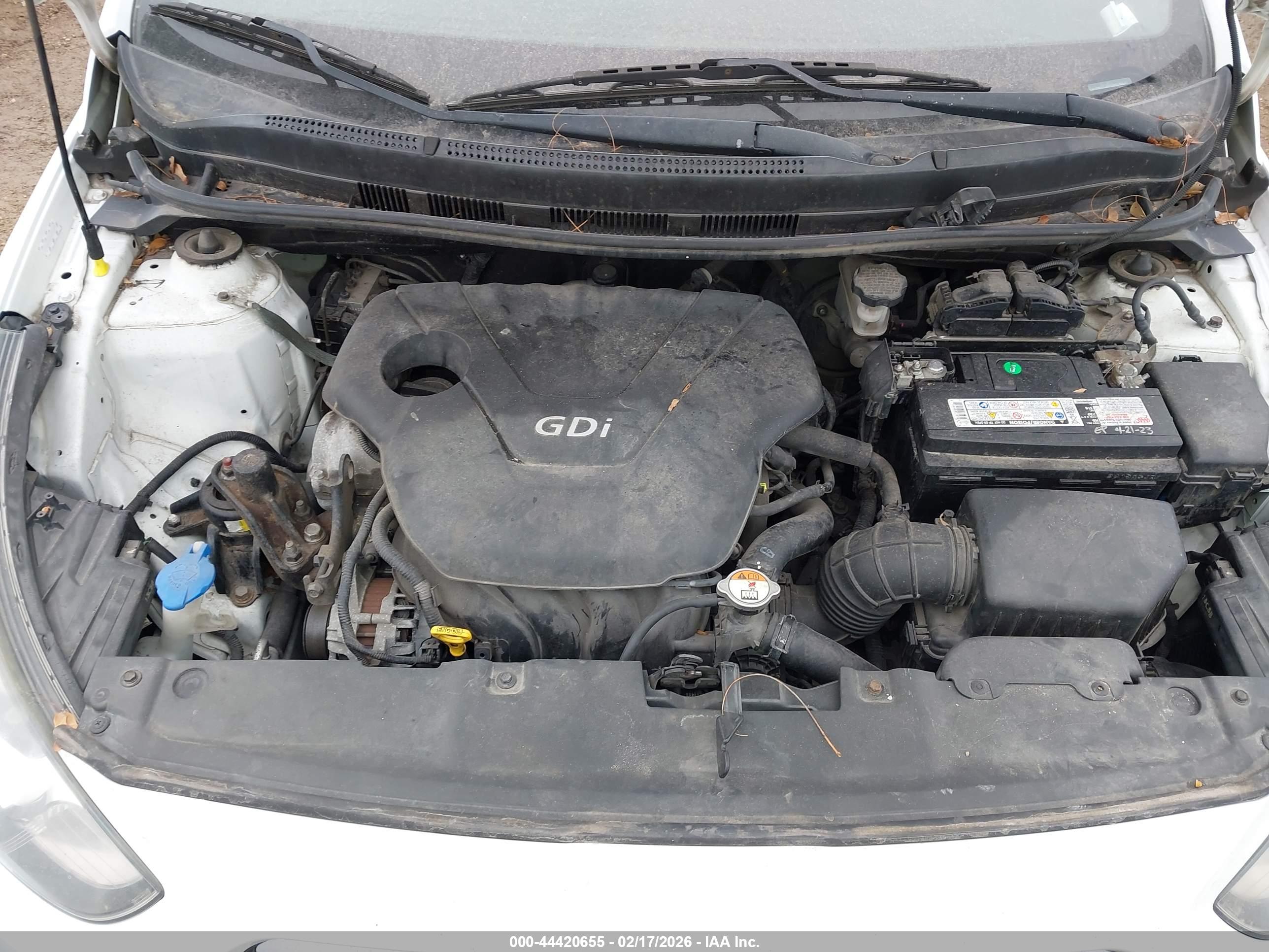 HYUNDAI ACCENT image 10