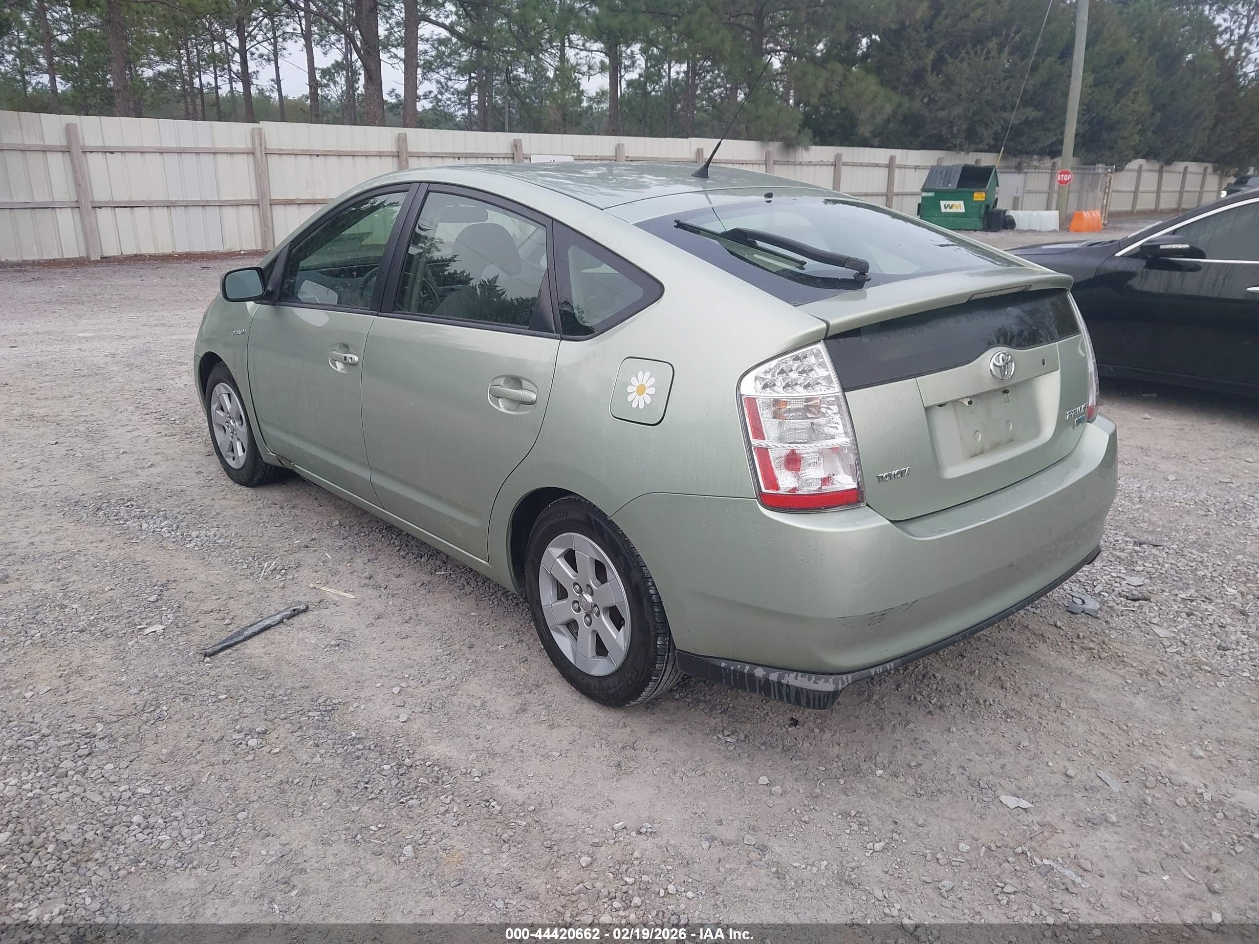 TOYOTA PRIUS image 3