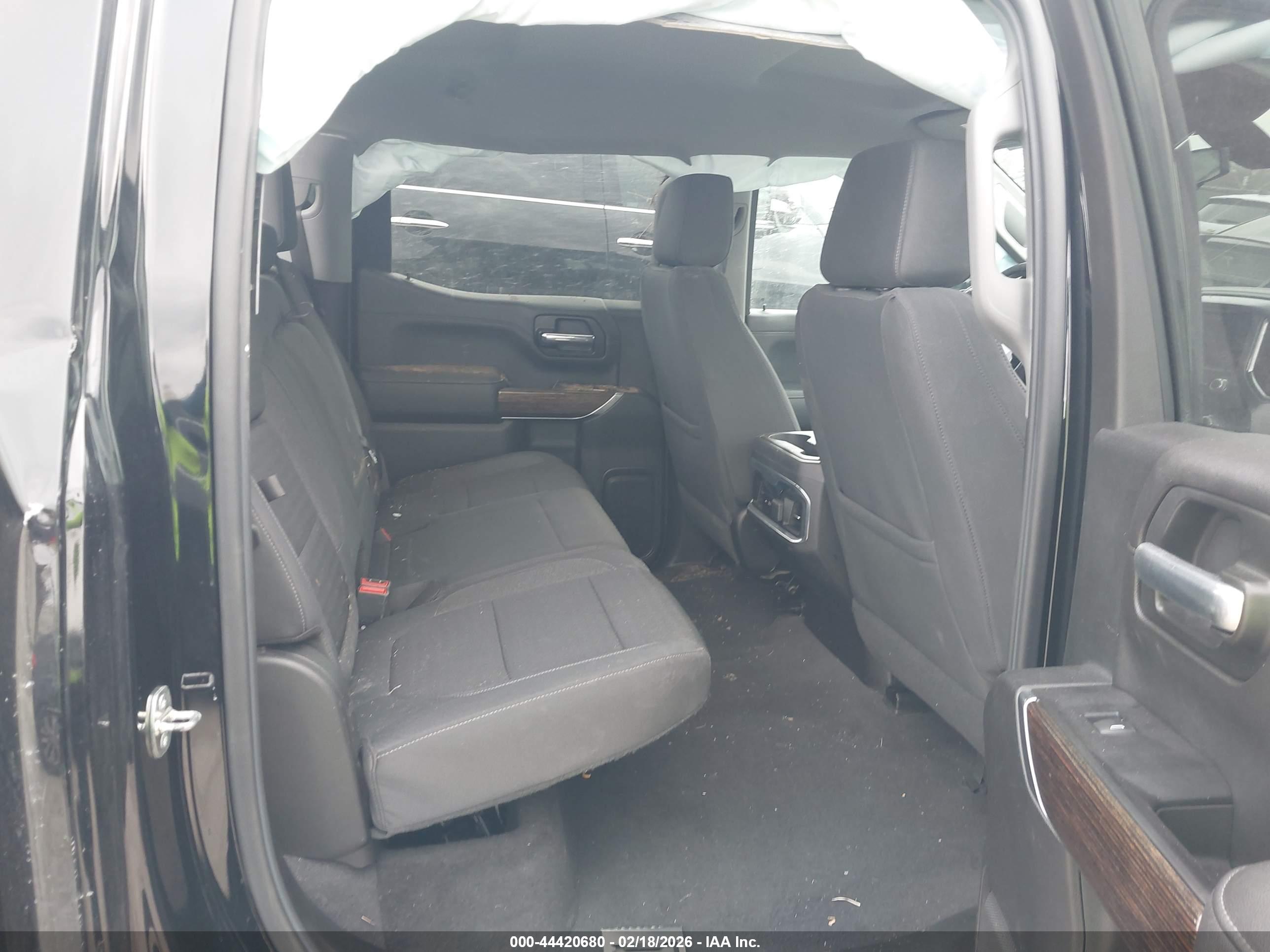 GMC SIERRA image 8