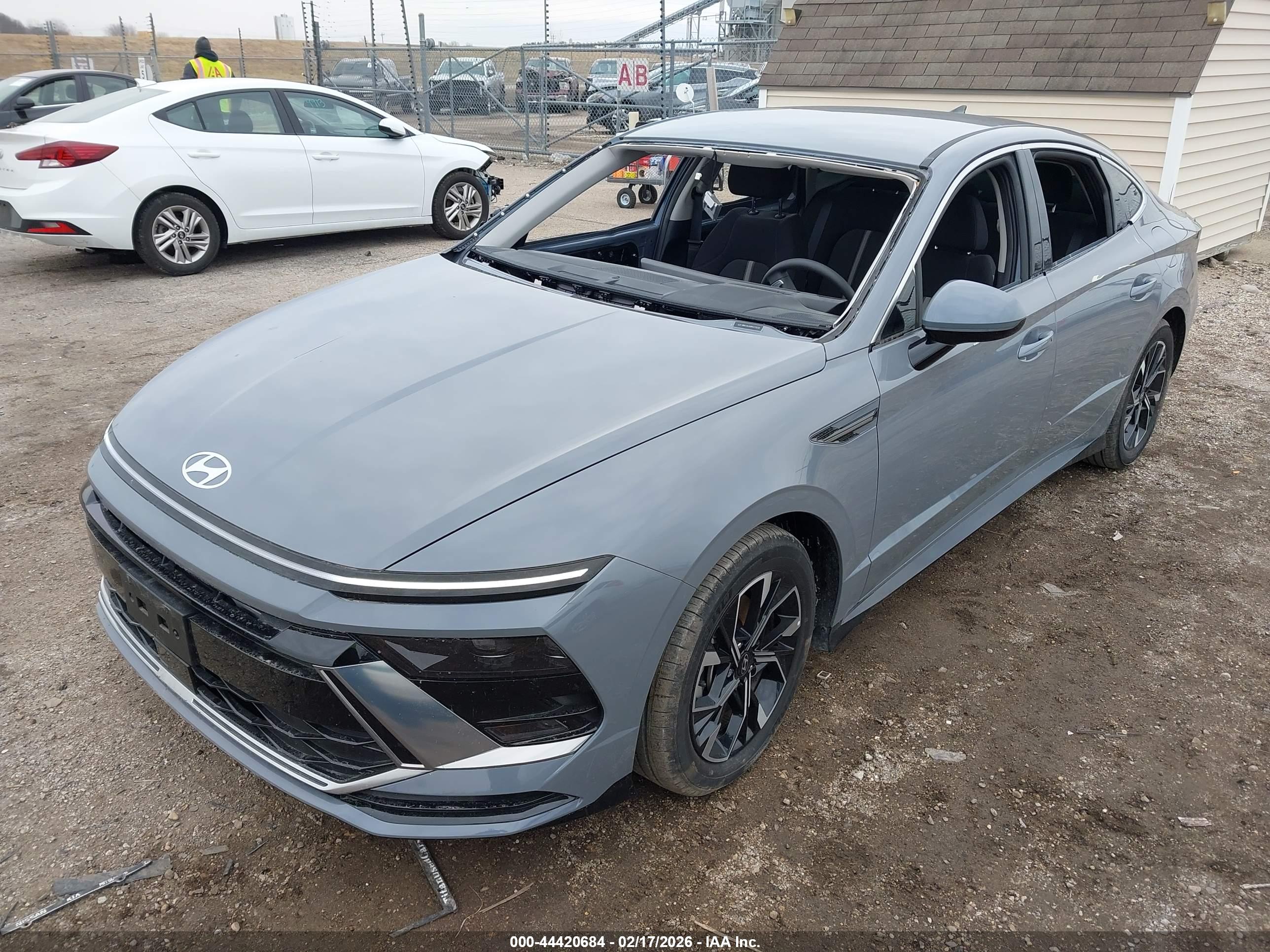 HYUNDAI SONATA image 2