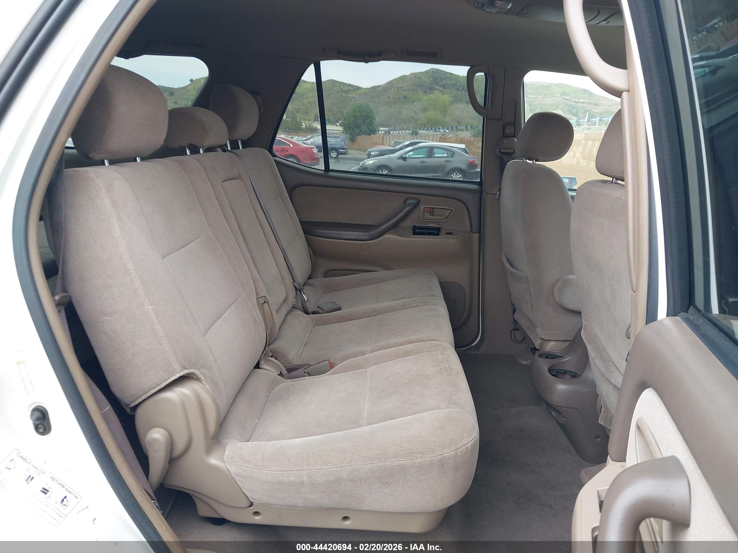 TOYOTA SEQUOIA image 8