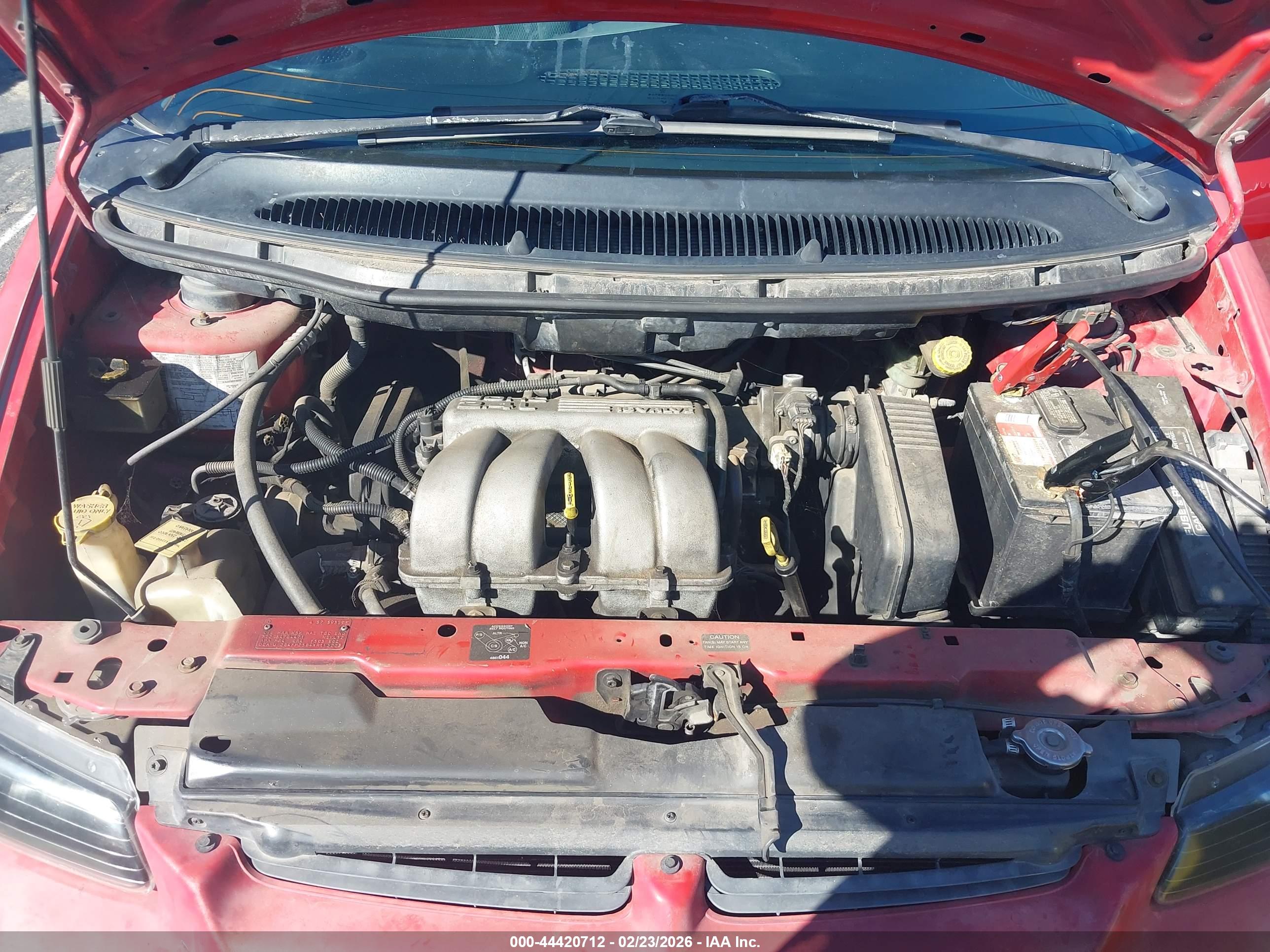 DODGE CARAVAN image 10