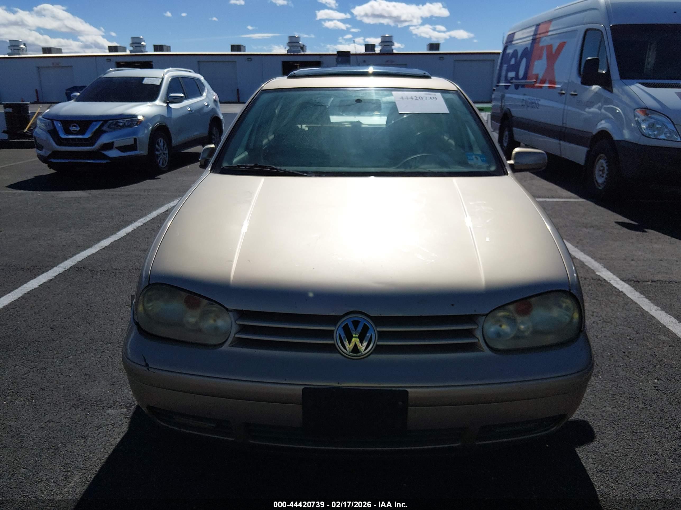 VOLKSWAGEN GOLF image 6