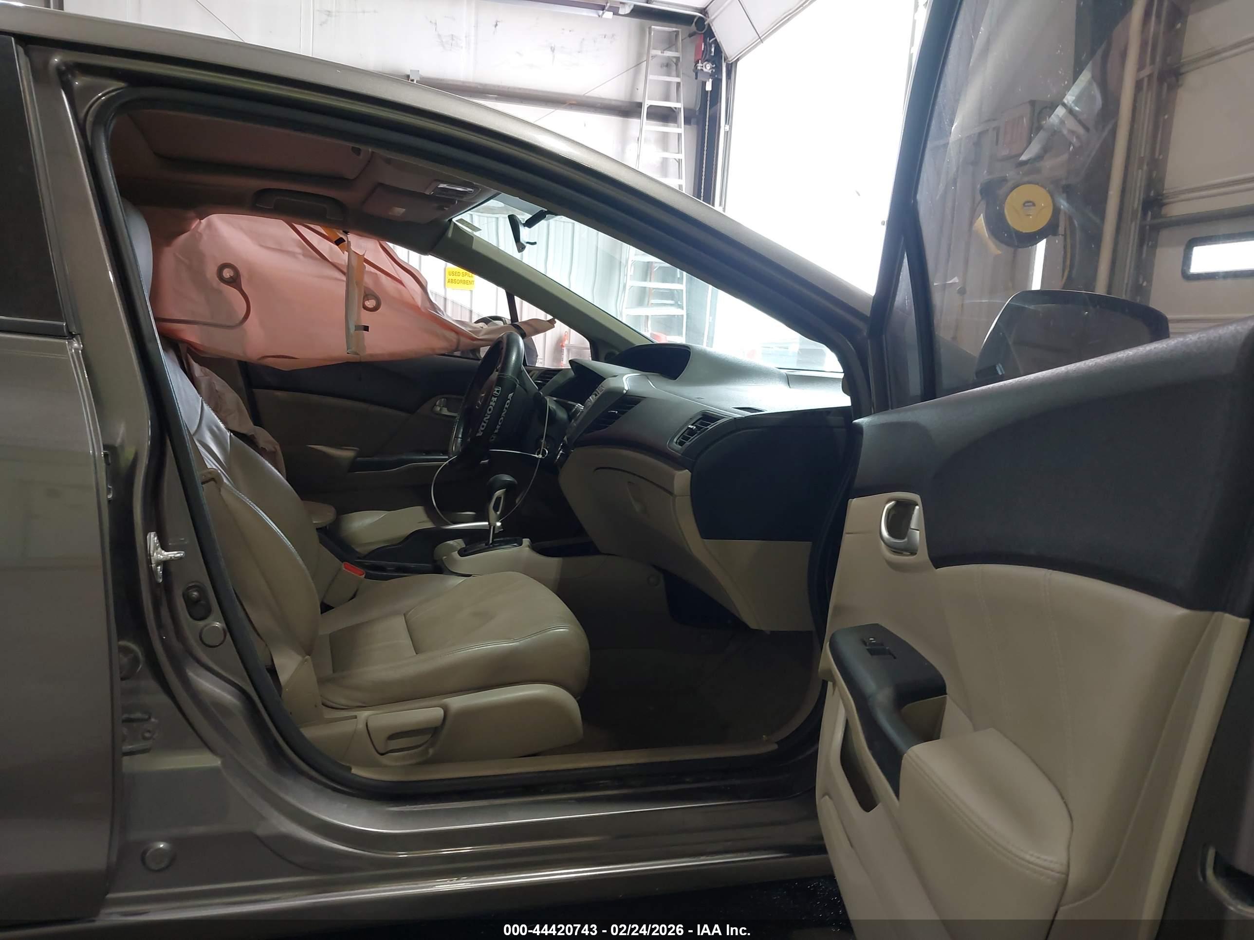 HONDA CIVIC image 5
