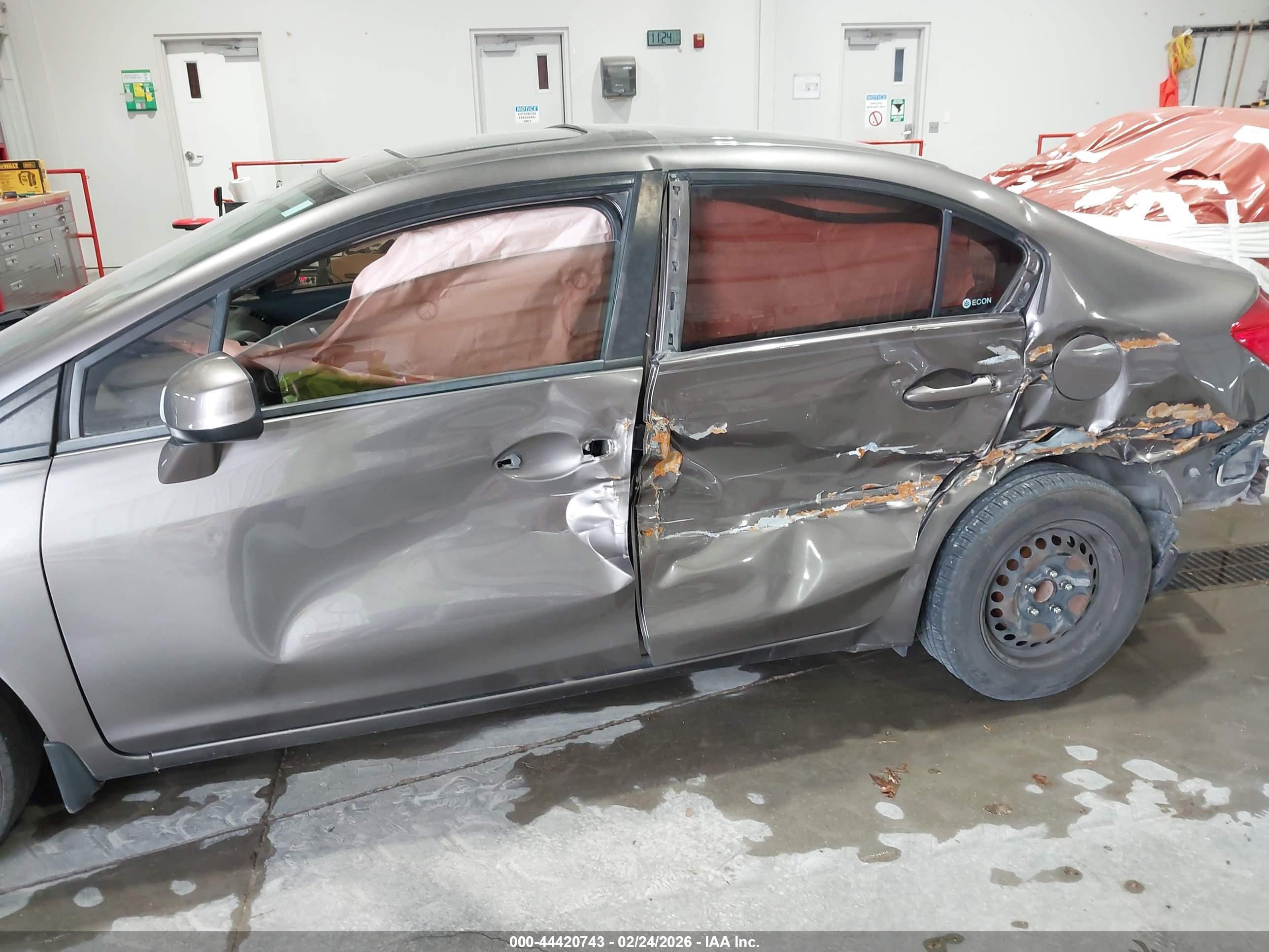 HONDA CIVIC image 6